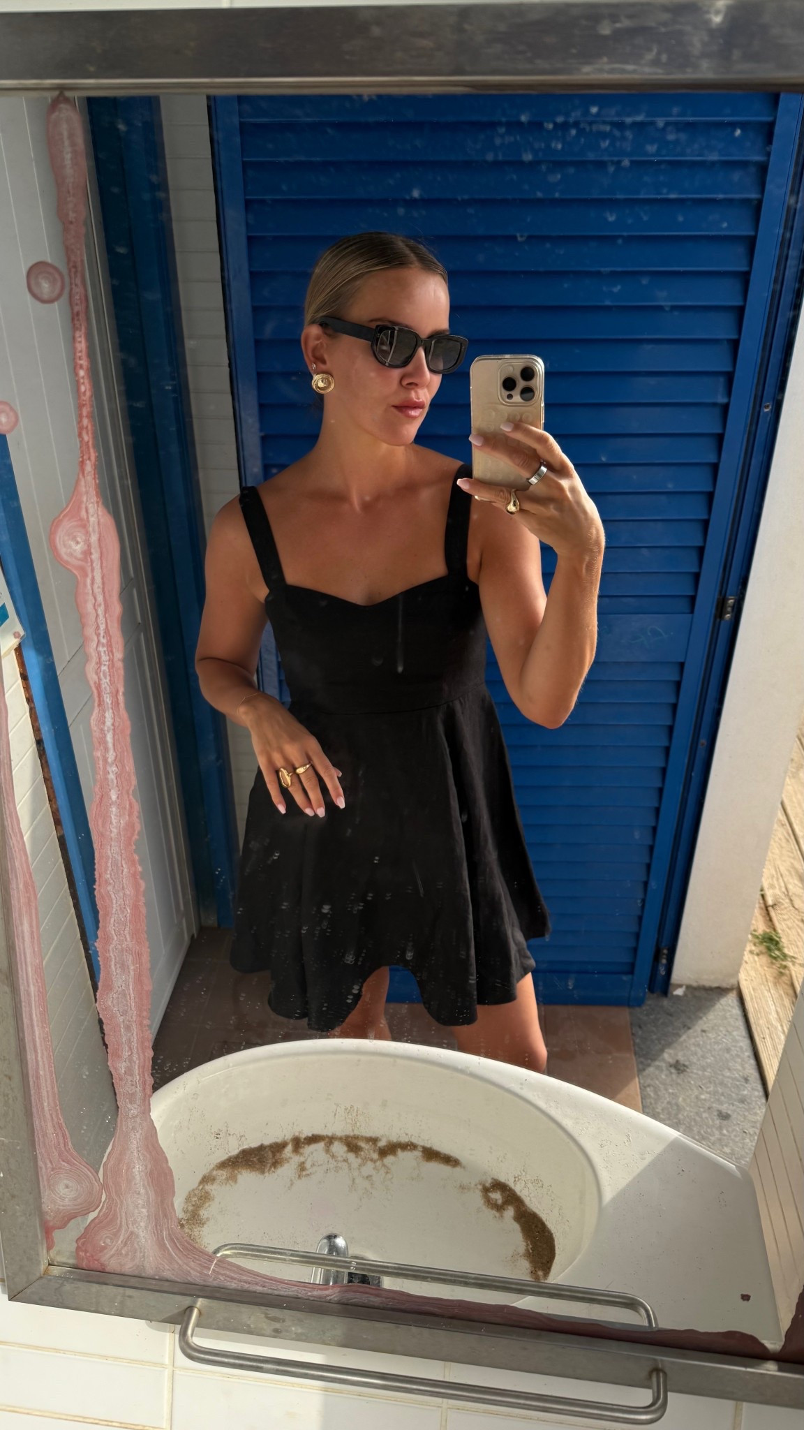 Little black dress 

#LTKdeutschland #LTKkleider #LTKeurope