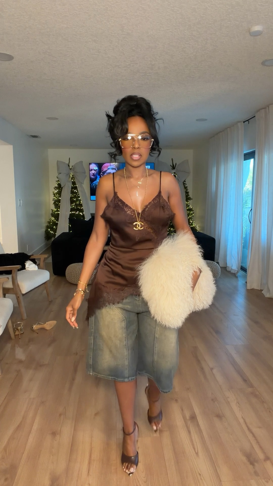 Art Basel event 3 look

Size small top
Medium jorts
 I’m 5’4 | 140lbs | 36D -27 -40  IG & YT: kirasfashionfinds TT: kiraabboud 

#Outfitinspiration #fashionstyle #outfit #outfitideas #autumn #fallfashion #simpleoutfit #fall #momoutfit #casualoutfit #streetwear 

#LTKootd #LTKdayinmylife #LTKPetite