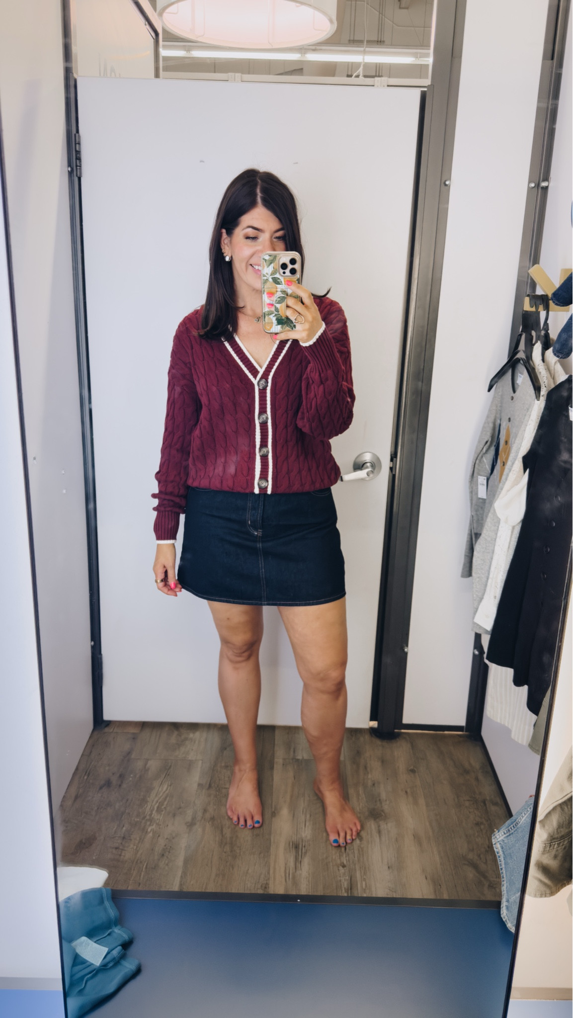 Old navy sale try on
In an XS is the oversize sweater/ this runs HUGE
In a 10 in the skirt 


#LTKSaleAlert #LTKMidsize #LTKFindsUnder50