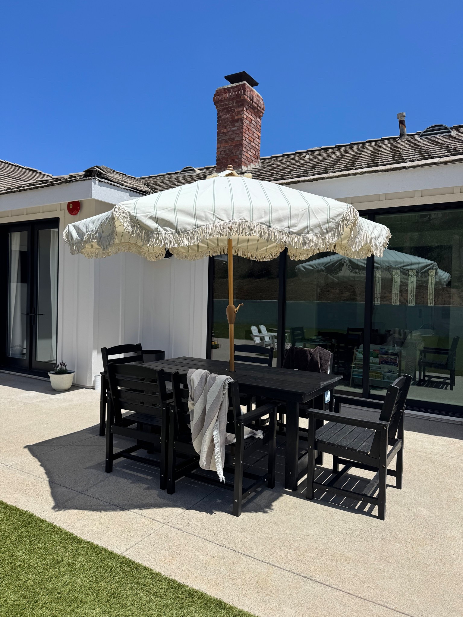 The cutest umbrella is on major sale! 

#LTKSeasonal #LTKHome #LTKSaleAlert