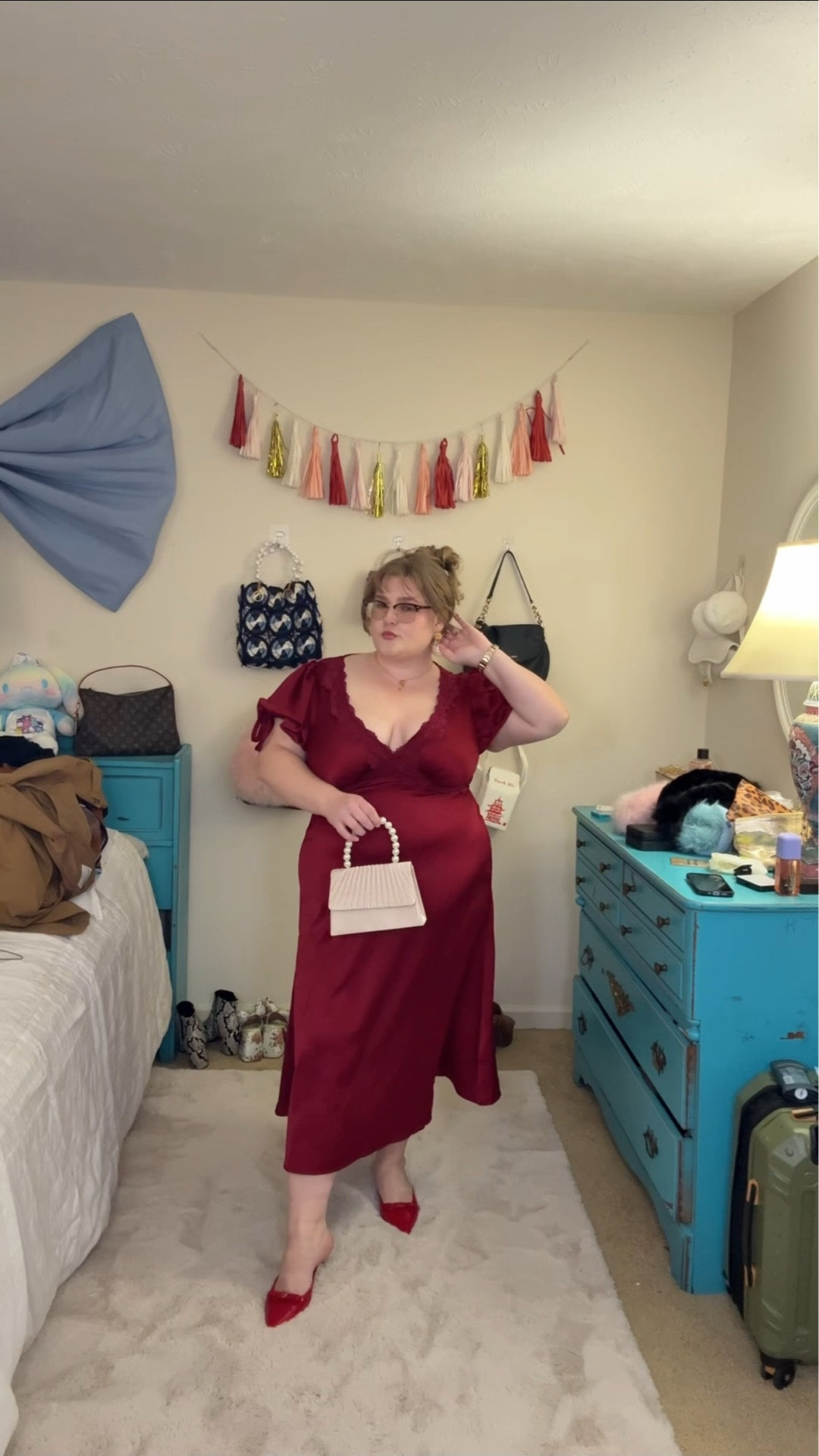When I say I’m obsessed with this Valentine’s Day dress 🥵 yall this dress is gorgeous, it’s perfect for Valentine’s Day (or really any date night!), and its size inclusive for us midsize and plus size girlies ♥️ I am size 16 wearing 2x this sexy silk slip babydoll dress 

#LTKValentine #LTKPlusSize #LTKMidsize