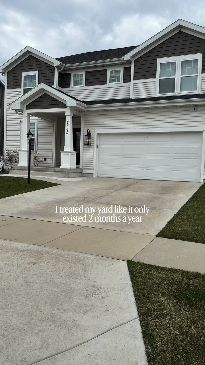 we go ALL out for halloween and christmas but every other month my yard was just… there 😅 I finally found something that makes it look good year round and I’m honestly embarrassed it took me this long. 

The @linkindofficial SP6 solar pathway lights have 43 preset modes and you control them all from an app so I can change the whole vibe of my yard from my couch 🙌 no wiring, no electrician, just press them into the ground and you’re done 

comment LIGHTS and i’ll send you the link 🔗

#linkindpartner #linkindoutdoorlights #outdoorlighting #solarlights #gardenmakeover