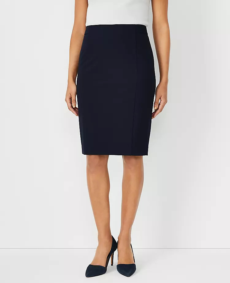 Seamed Pencil Skirt in Seasonless Stretch | Ann Taylor (US)