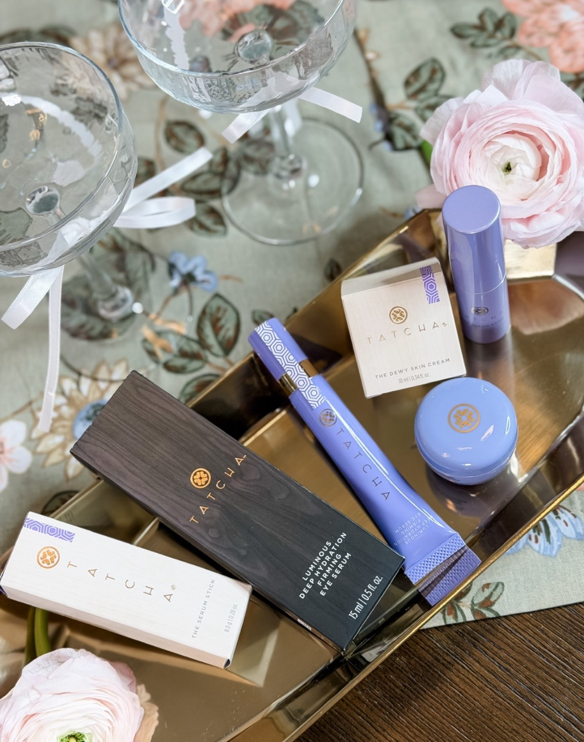 Such a great gift for all the moms out there 💐 High quality skincare that lasts. 

Skincare, Mother’s Day gifts 



#LTKSaleAlert #LTKBeauty #LTKMothersDay