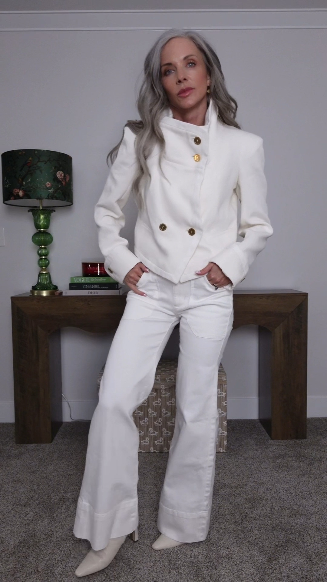 Clean, elevated, and effortlessly powerful 🤍

An all-white look just does something—timeless, confident, and impossible to ignore. I paired crisp white denim with a sleek, fitted top to keep the silhouette polished, then layered with a structured piece to add depth without breaking the monochrome moment. The key to making white-on-white feel luxe is mixing textures and keeping everything tailored and intentional.

This is one of those outfits that works anywhere—brunch, meetings, or a night out when you want to look put together without overthinking it.

#AllWhiteOutfit #EffortlessStyle #ChicLooks