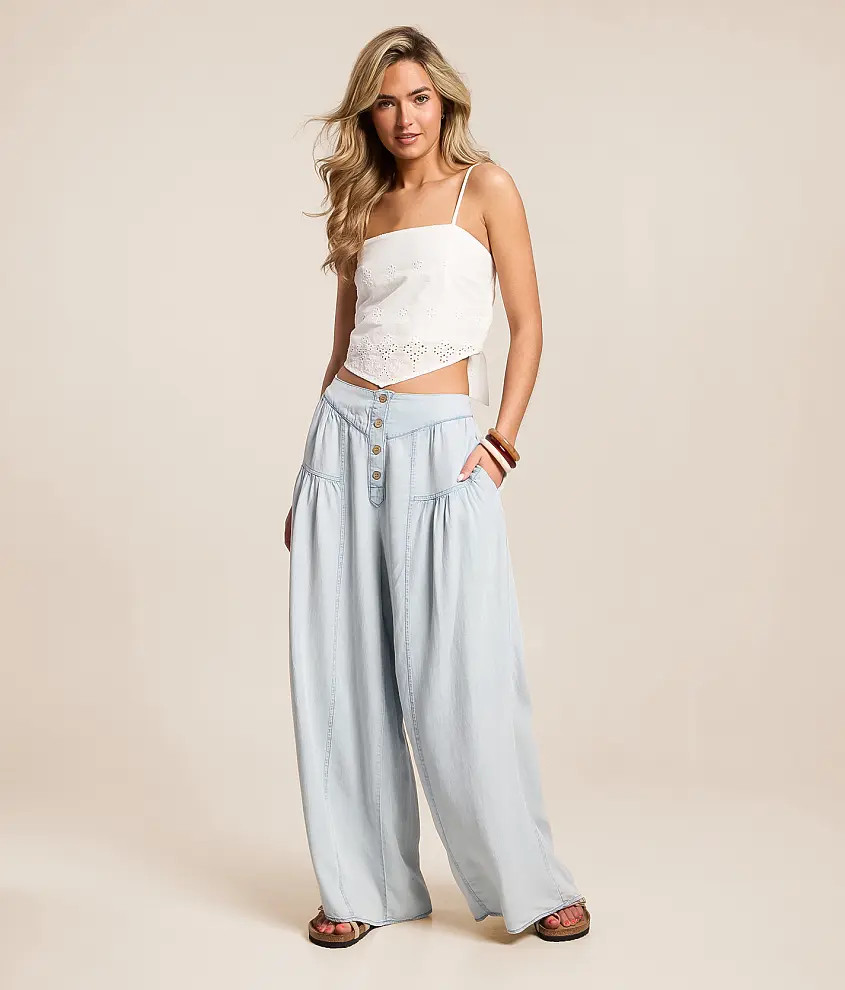 High Rise Wide Leg Jean | Buckle