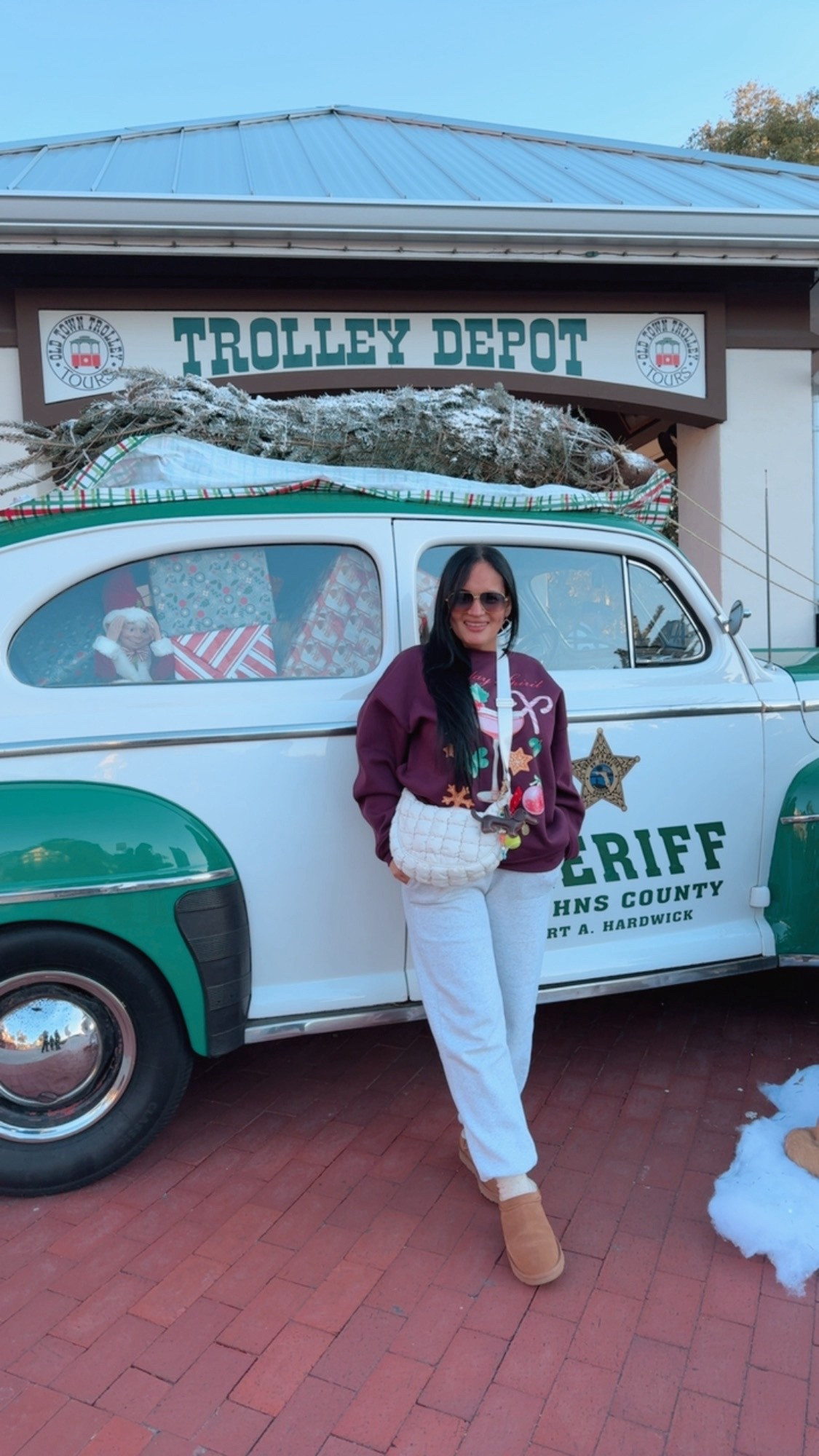 It’s the most wonderful time of the year! Let me tell you where I got the cutest crewneck for this holiday season. 

#holidaysweater #casualholiday #holidaytrip

#LTKootd #LTKGiftGuide #LTKHoliday