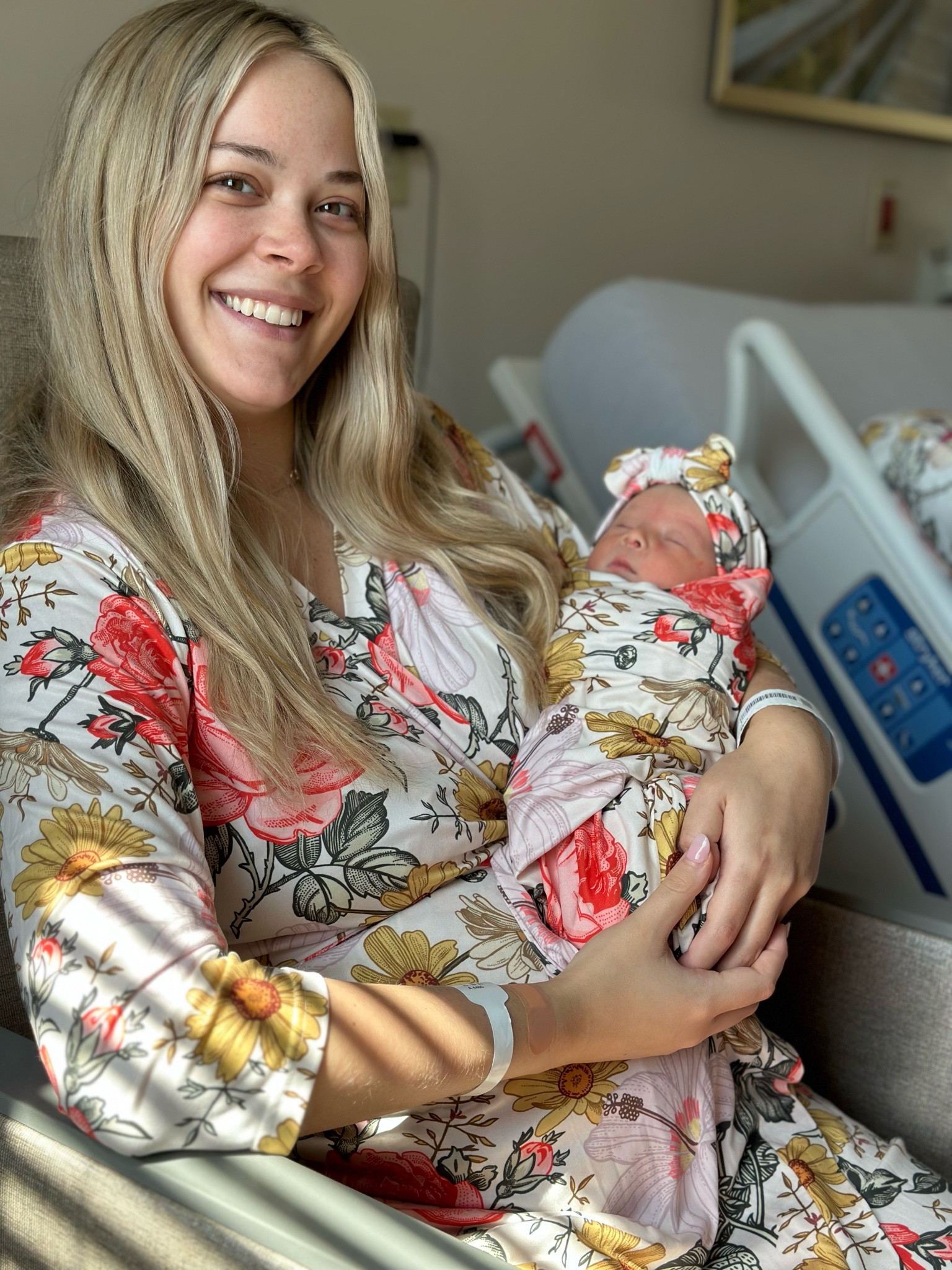 Mommy and me going home outfit 

#LTKkids #LTKbaby #LTKbump