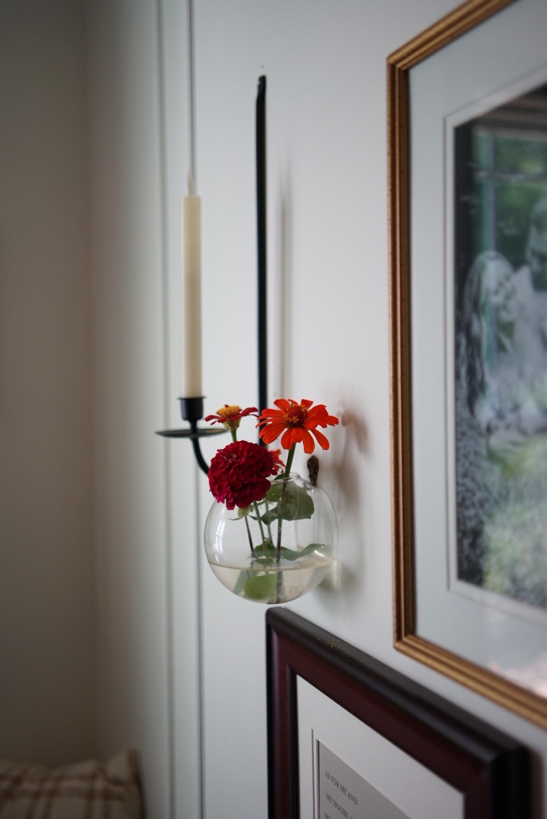 A gallery wall tells a story, every frame, every piece is a glimpse into what makes a house your home. I paired mine with this hanging flower vase to soften the look and add fresh blooms that change with the seasons. It’s such a simple touch, but it makes the whole space feel alive and curated with love. 

Whether you’re starting small with just a few frames or building out a full wall, mixing art, personal photos, and natural elements keeps it from feeling too “perfect” and makes it uniquely yours.

Linked my favorite frames and the exact hanging vase so you can recreate the look in your own home.

#GalleryWall #HomeDecorInspo #DIYHomeStyle #HomeWithPurpose #WallDecorIdeas

#LTKSaleAlert #LTKHome #LTKStyleTip