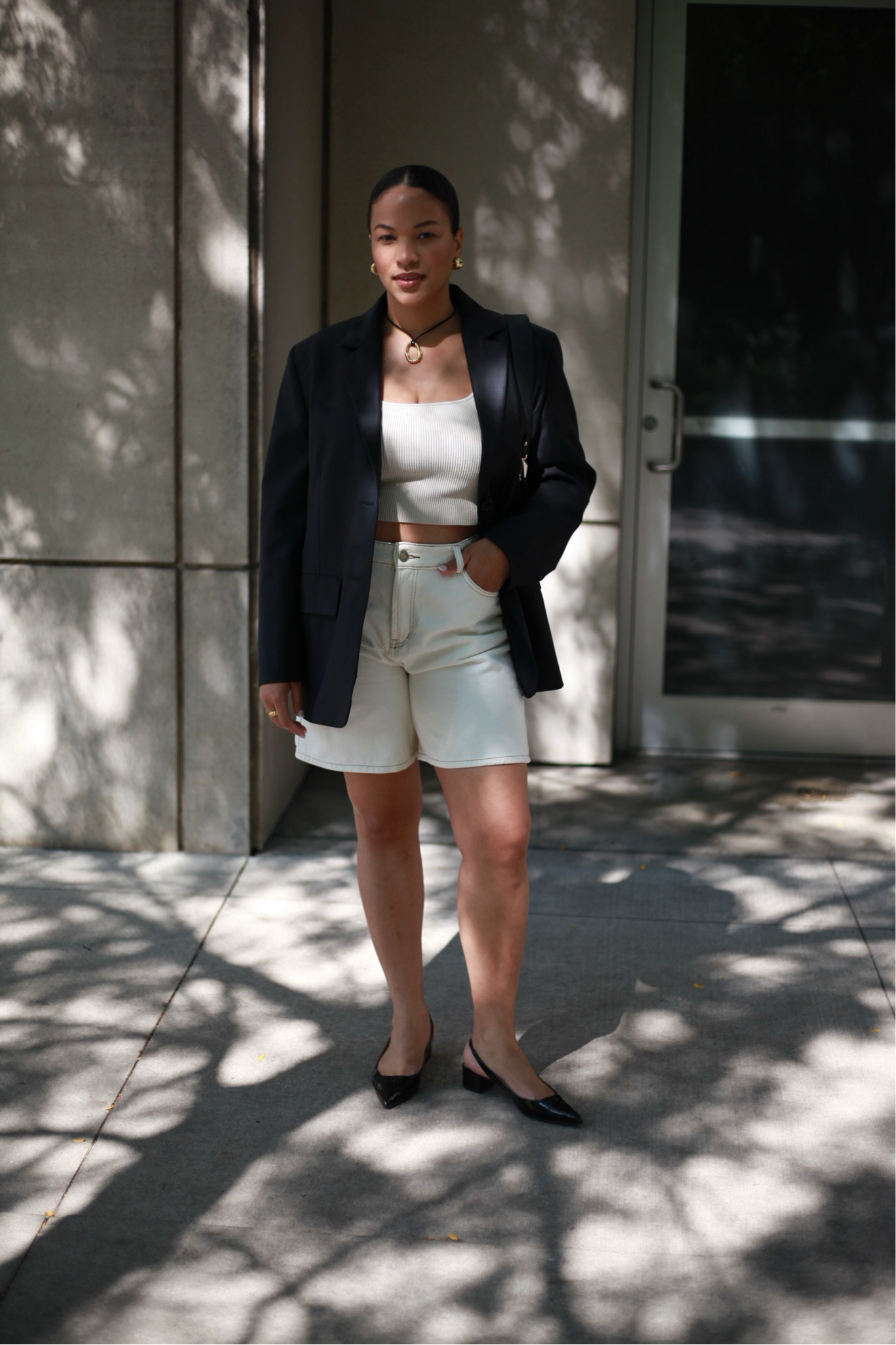 Classic style🖤

#LTKMidsize #LTKStyleTip #LTKSeasonal