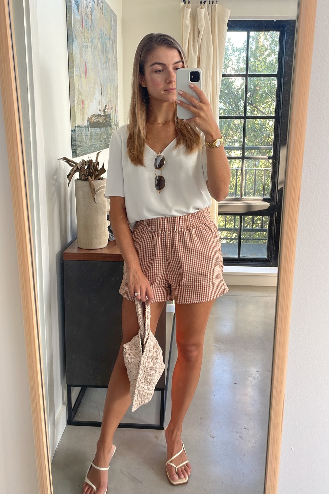 When it’s fall but still 90 degrees. Everlane shorts and aritzia top dressed up with a kitten heel xx

#LTKsalealert #LTKunder50 #LTKitbag