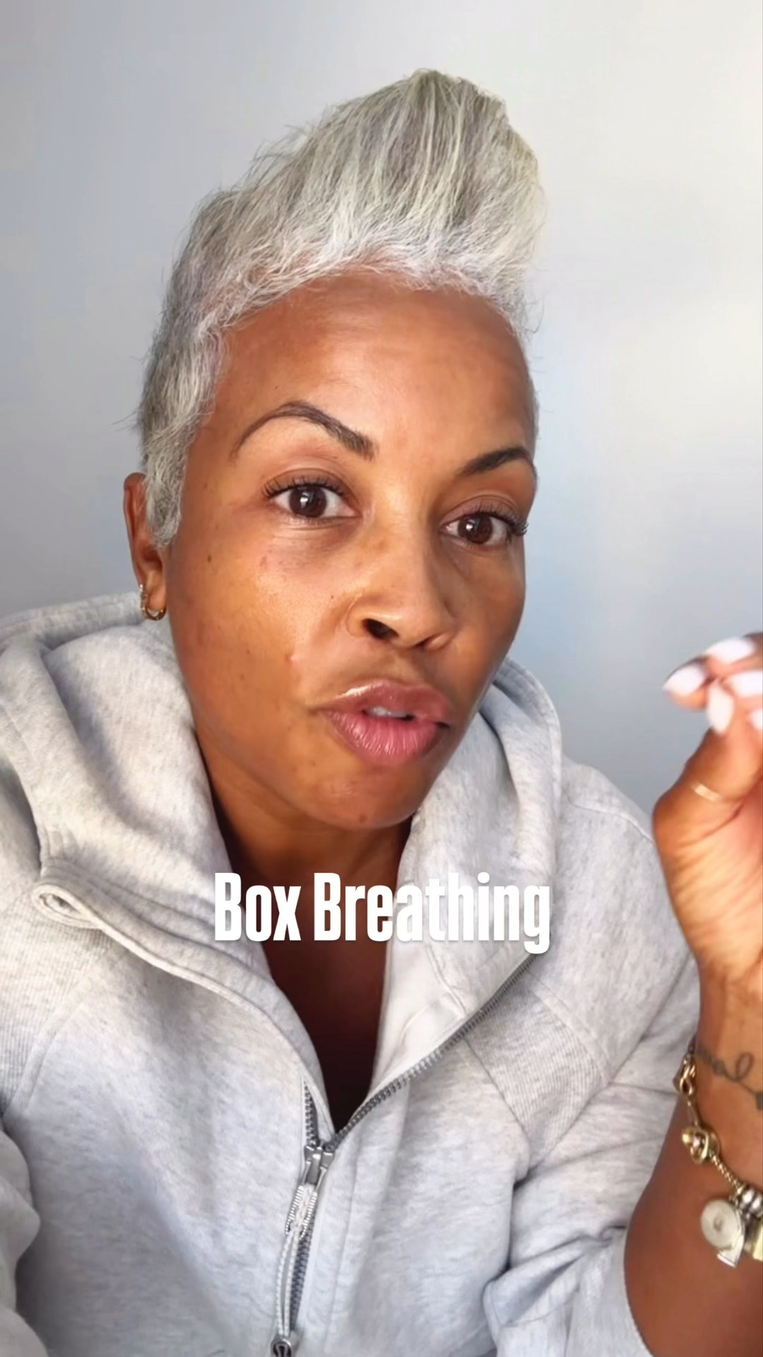 Who knew punching the air could feel THIS good for the mind and body?

Seriously, one round and my anxiety? POOF💨 — gone for a hot minute!

#BreathBoxing #StressRelief #AnxietyBuster #MindBodyWellness #Over50AndFab #SelfCareMoves #xojalonda #WellnessVibes #MidLifeJourney #explore #explorepage

#LTKstorytime #LTKselfcare #LTKOver40