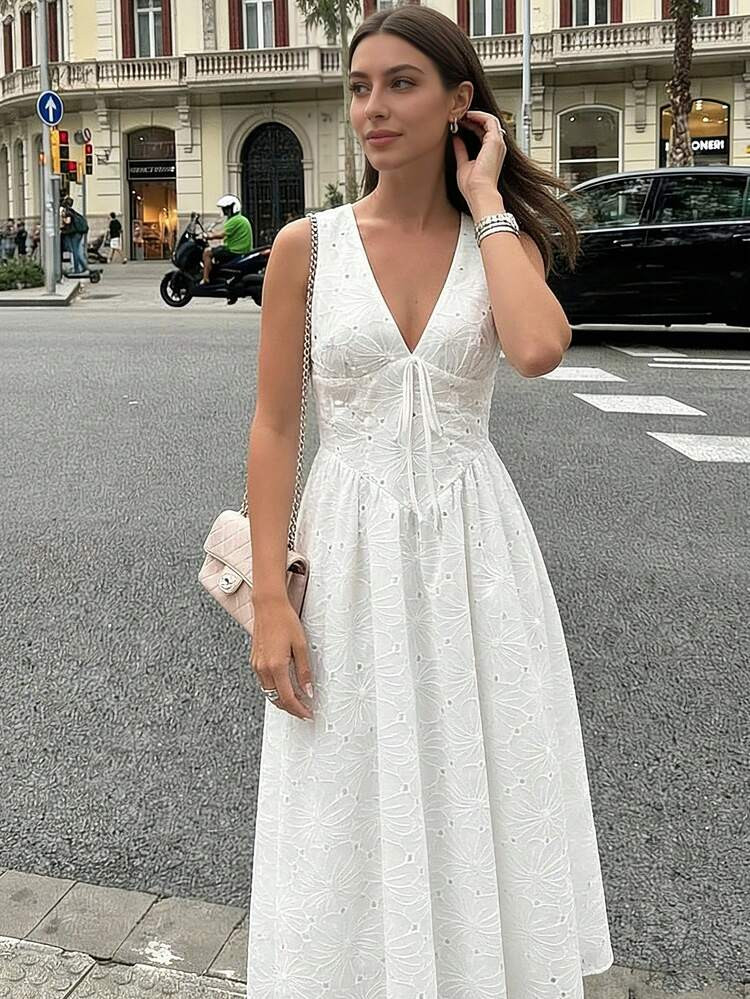 Franclia Solid Color V-Neck Tie Waist Casual Sleeveless Simple Versatile Dress | SHEIN