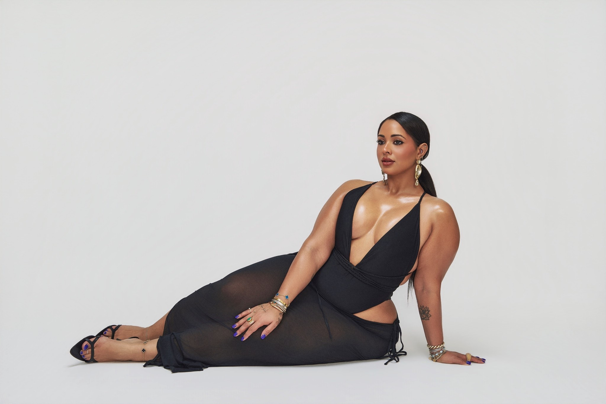 Swimsuit look for the curvy girls 
Wearing a size UK 20- Bathing suit & UK 18- Skirt 

#LTKootd #LTKFestival #LTKPlusSize