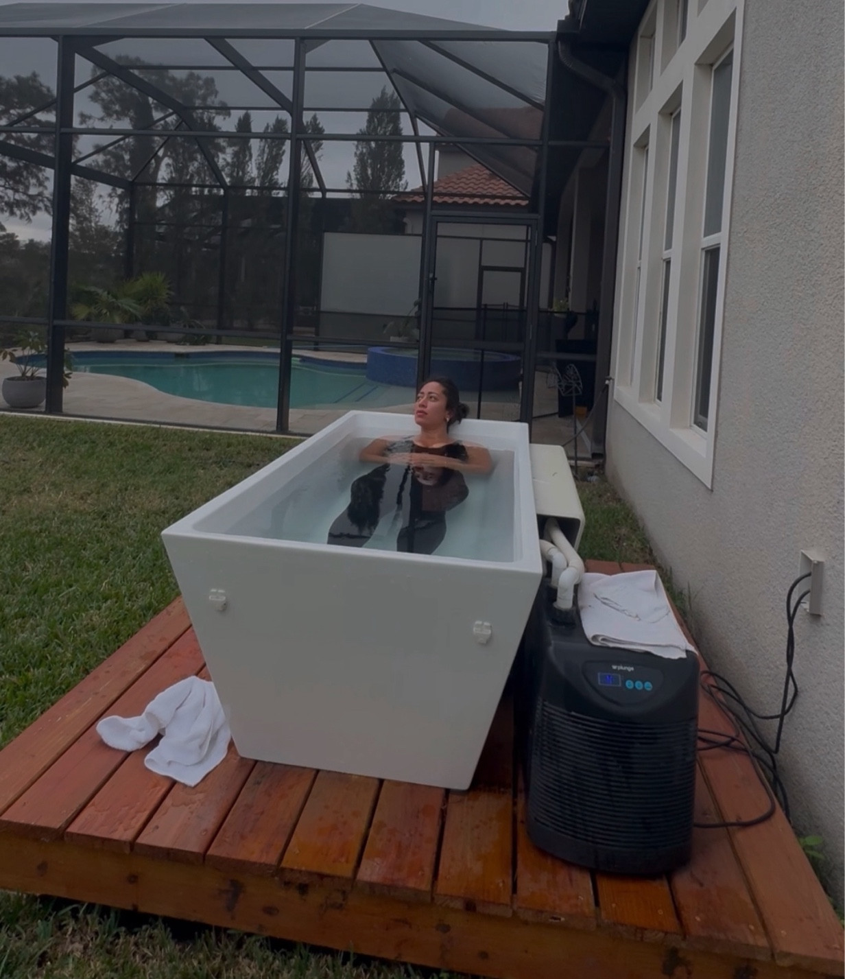 Plunge All-in Tub. Easy to maintain, smartphone connectivity, spacious, and sleek!