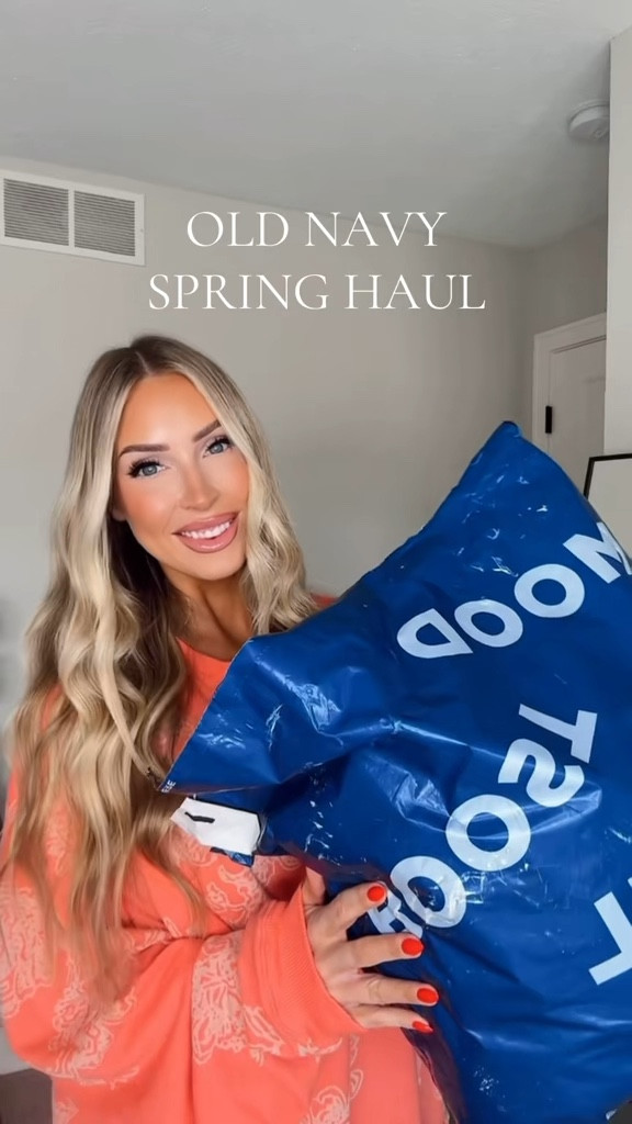 Old Navy spring haul 💙

#LTKFindsUnder50 #LTKFindsUnder100 #LTKSaleAlert