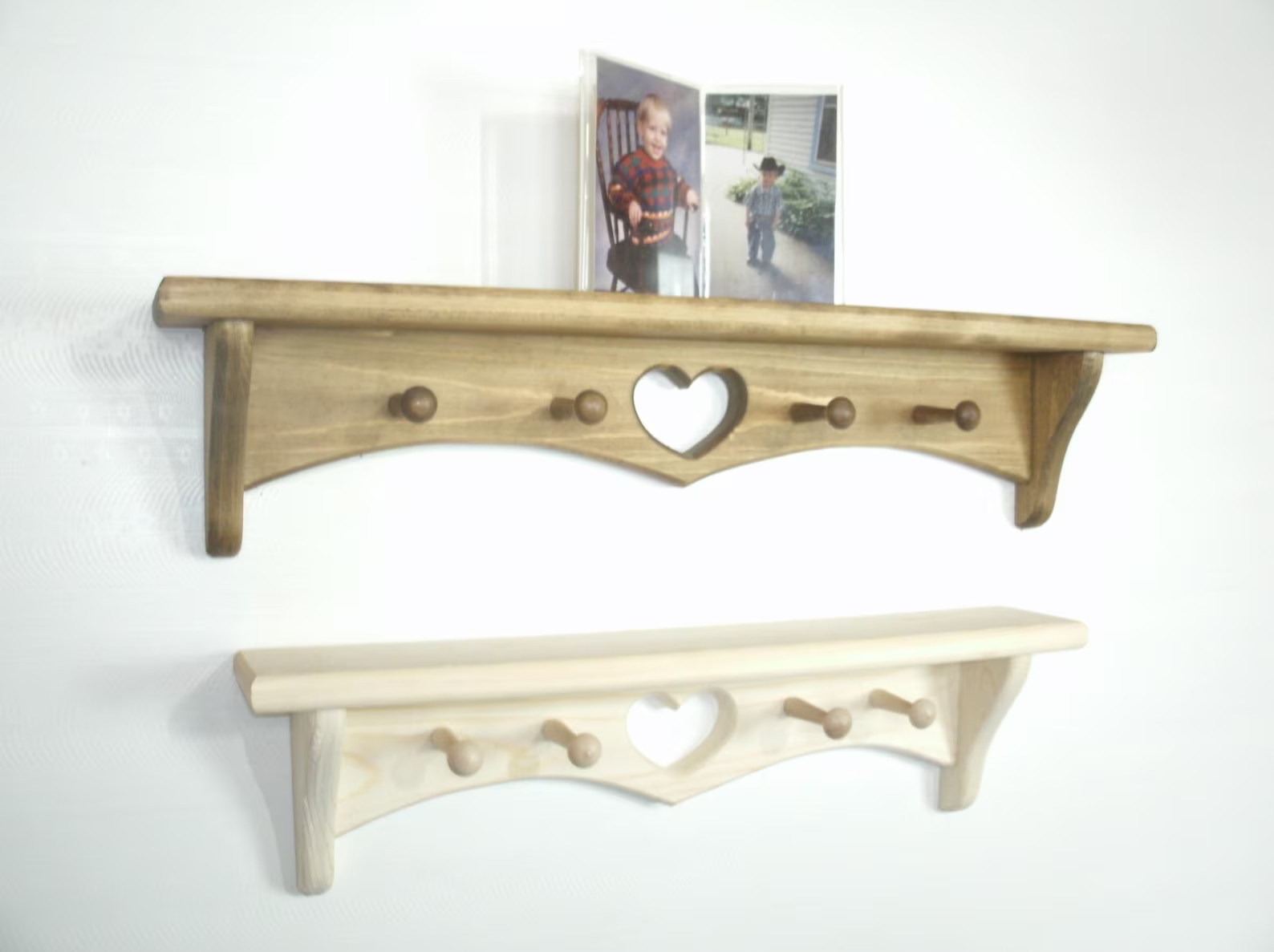 Heart shelf, peg shelf, Vintage look wood shelf, wooden wall shelf, heart shelf with pegs, peg sh... | Etsy (US)