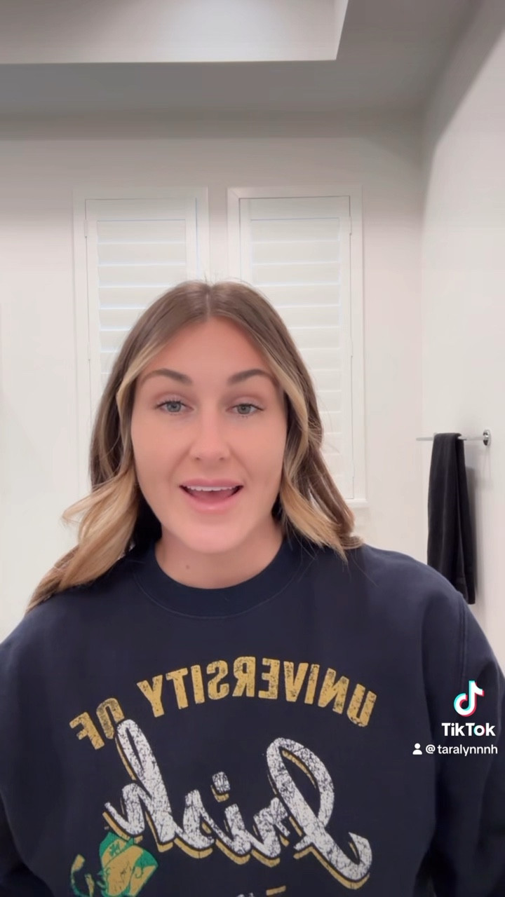 New Lashes I’ve been trying! So easy to apply and only took me a couple minutes 👏🏻

#makeup #beauty #eyelashes #getreadywithme #video #watch 

#LTKBeauty #LTKStyleTip #LTKFindsUnder50