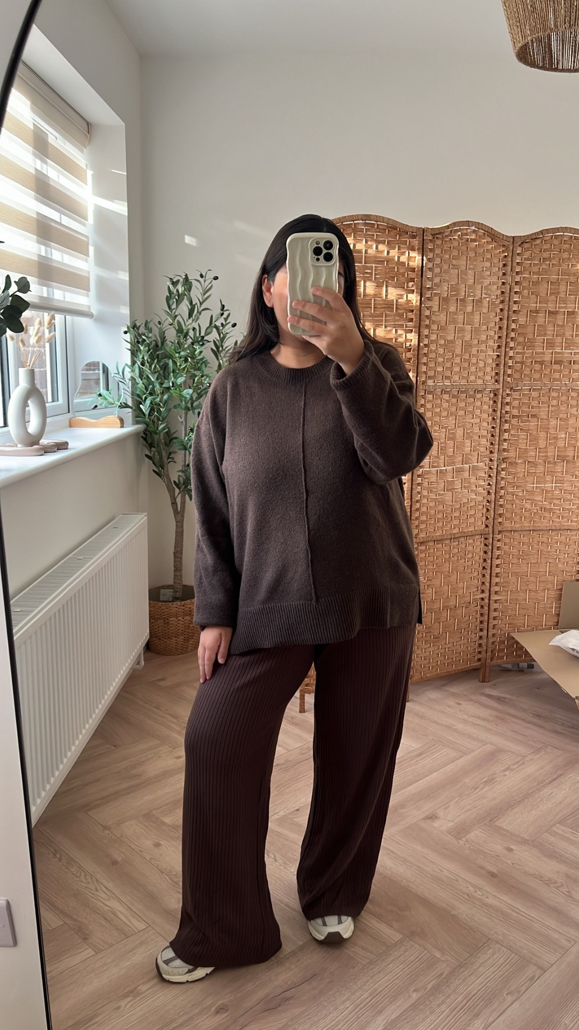 Diy brown cooed, comfy knit trousers, brown jumper 



#LTKwinter