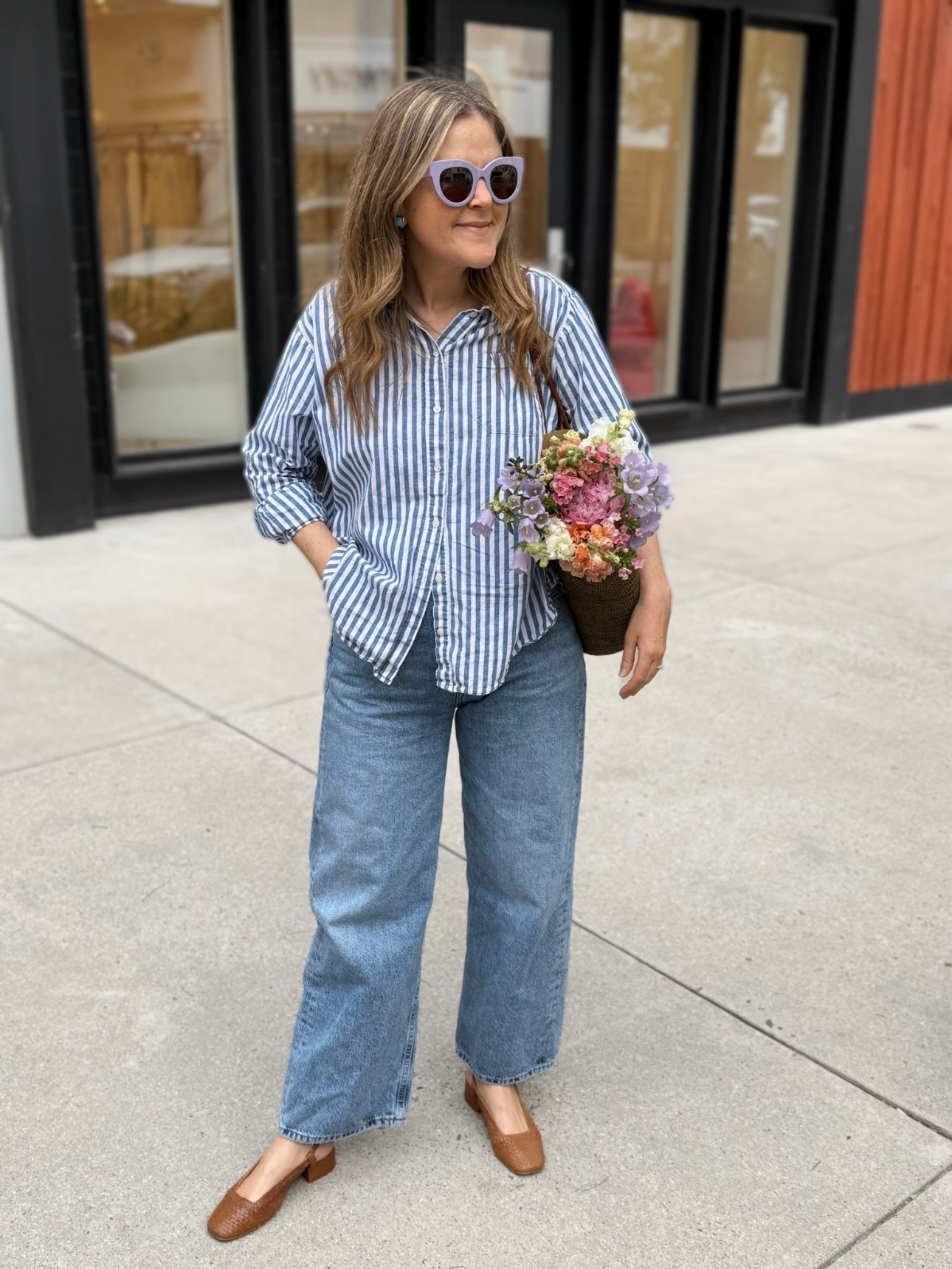 Mom friendly outfit idea. These Agolde jeans and Sezane sling backs are perfect for an everyday mom look. 



#LTKSummerEdit #LTKFamily #LTKStyleTip
