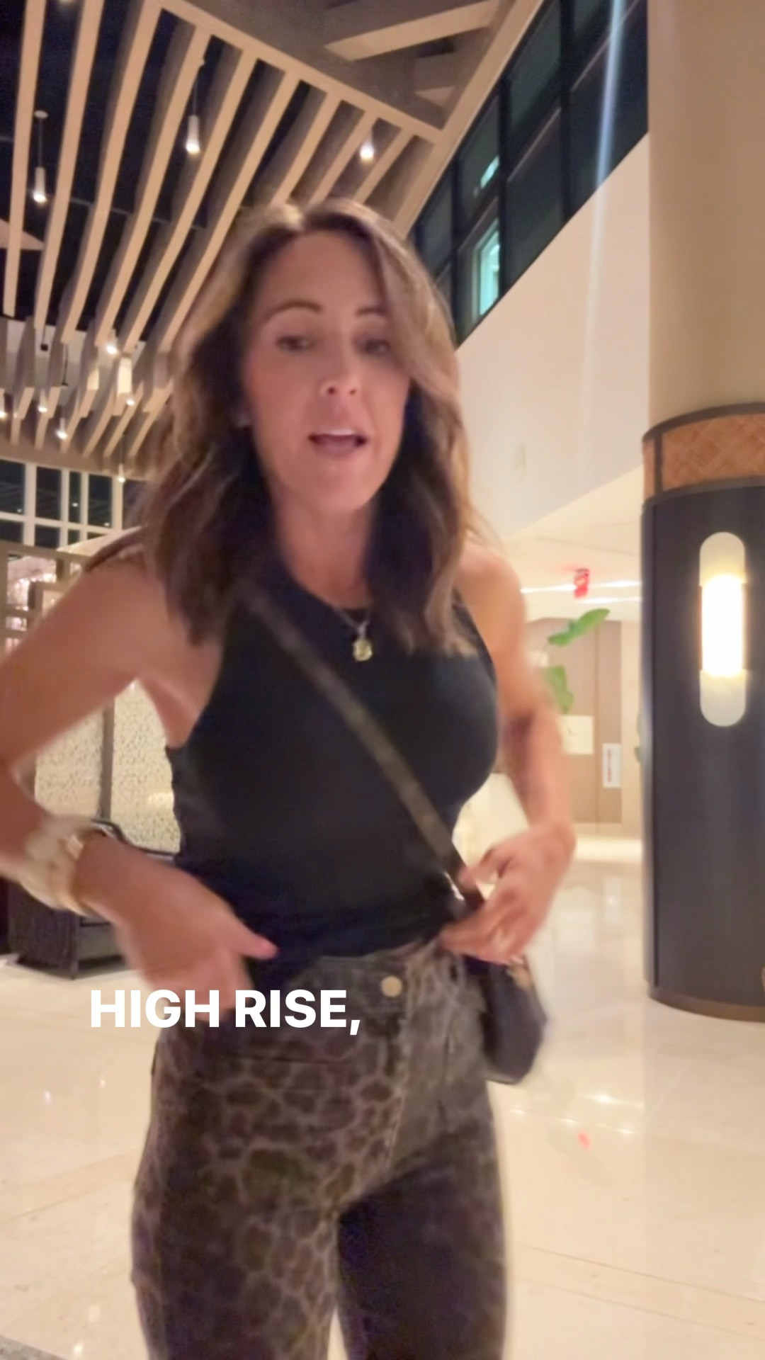 Ok leopard pants…. You got me! SO cute. 
A glare style. Very flattering. 
TTS 

#LTKdayinmylife #LTKSeasonal