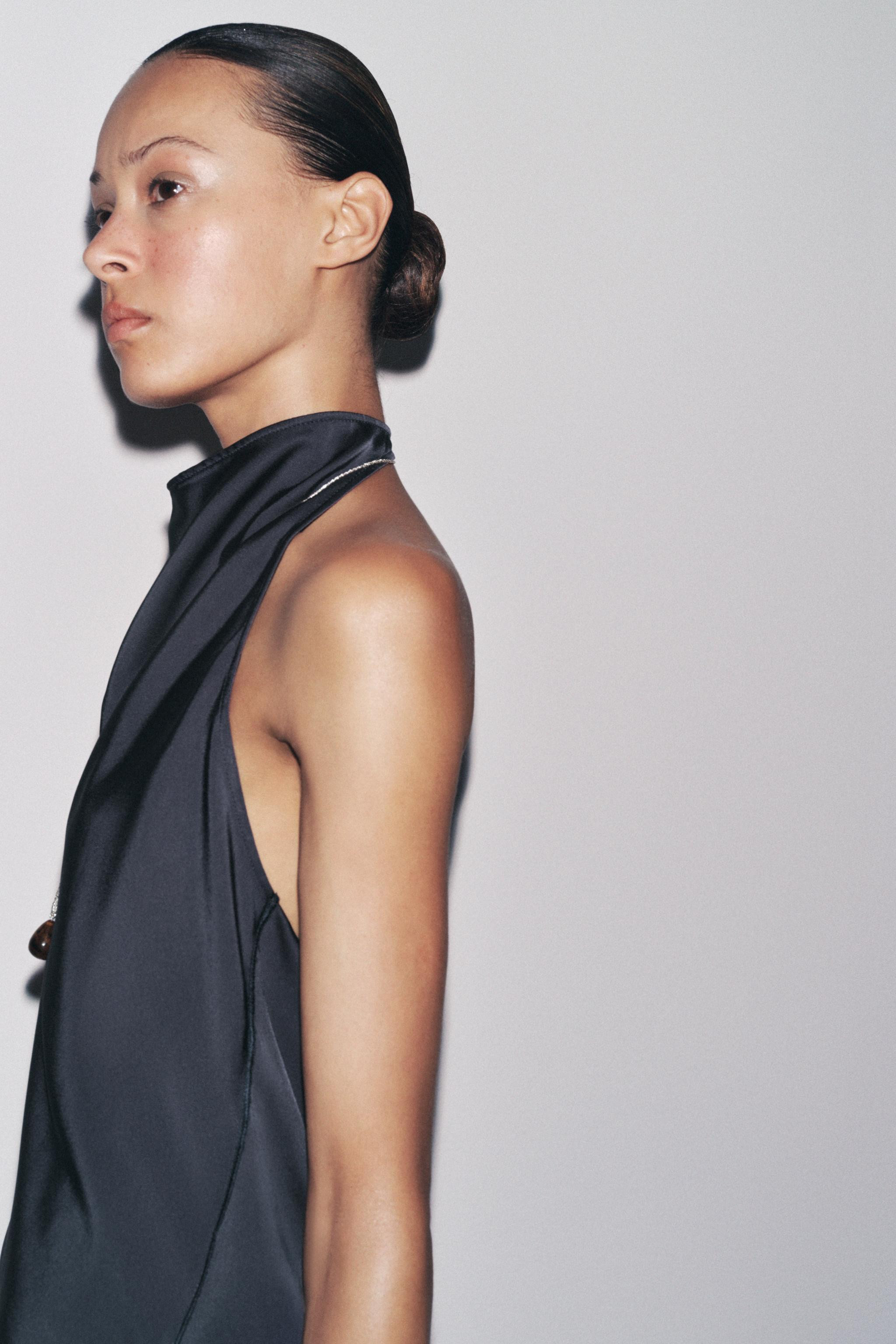 ZW COLLECTION SATIN HALTER TOP | Zara US