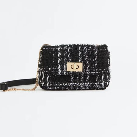 Tweed bag under $20

#LTKitbag #LTKunder50