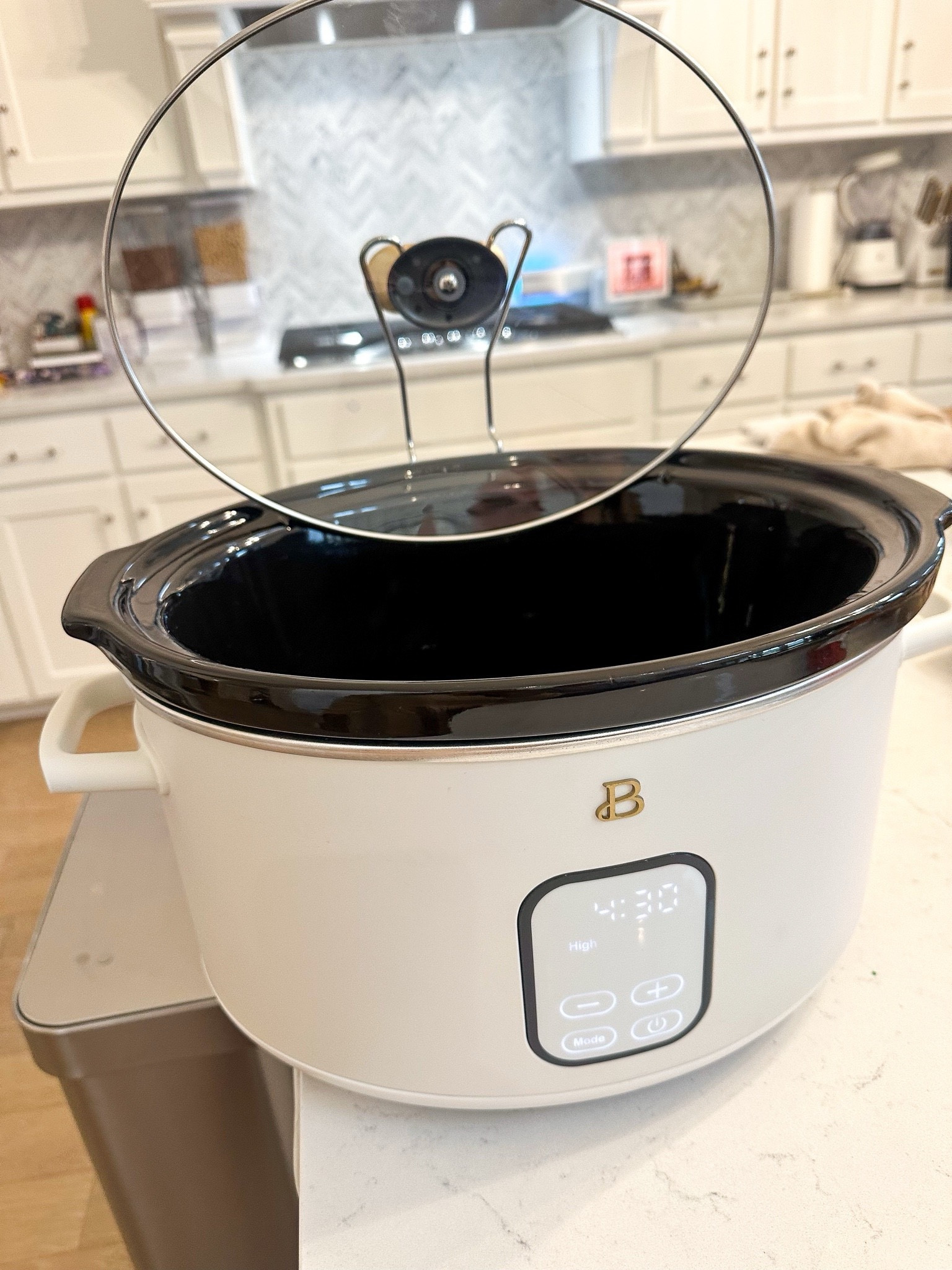 My beautiful crockpot is on sale for $49.96! 

#LTKFindsUnder50 #LTKHome #LTKSaleAlert