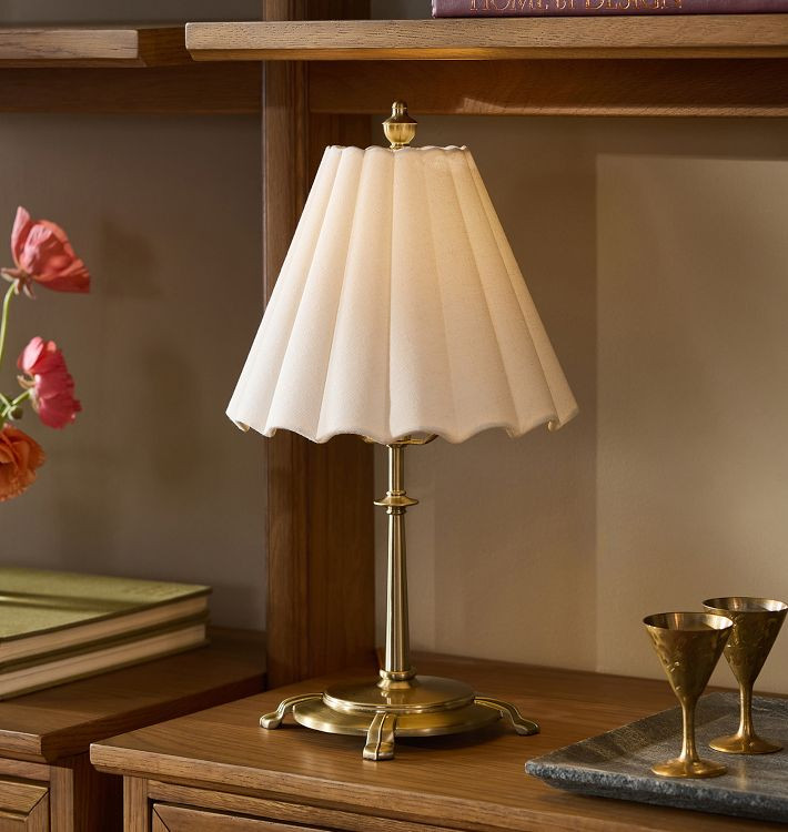 Annika Table Lamp | Rejuvenation
