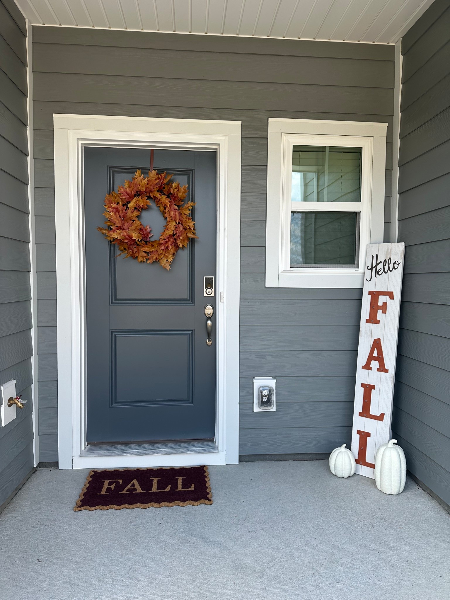 first day of fall 🍂 I love this simple & cute decor for our entryway 🤎 #LTKhome #fall #falldecor #homedecor #home 