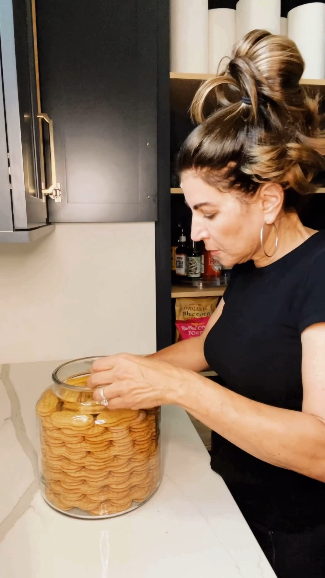 As a professional organizer, one thing I’ve learned is that there is no one size fits all system not even when it comes to storing cookies. 🍪
Some people love perfectly stacked cookies in a beautiful glass jar, while others prefer to keep them in the original package tucked away in the pantry. The best organizing system is the one that works for you, your family, and your lifestyle.
Organization isn’t about perfection it’s about creating systems that make your life easier.

Would you do this or is it too much?👇

#ProfessionalOrganizer #HomeOrganization #OrganizedHome #KitchenOrganization

#LTKdayinmylife #LTKSaleAlert #LTKHome