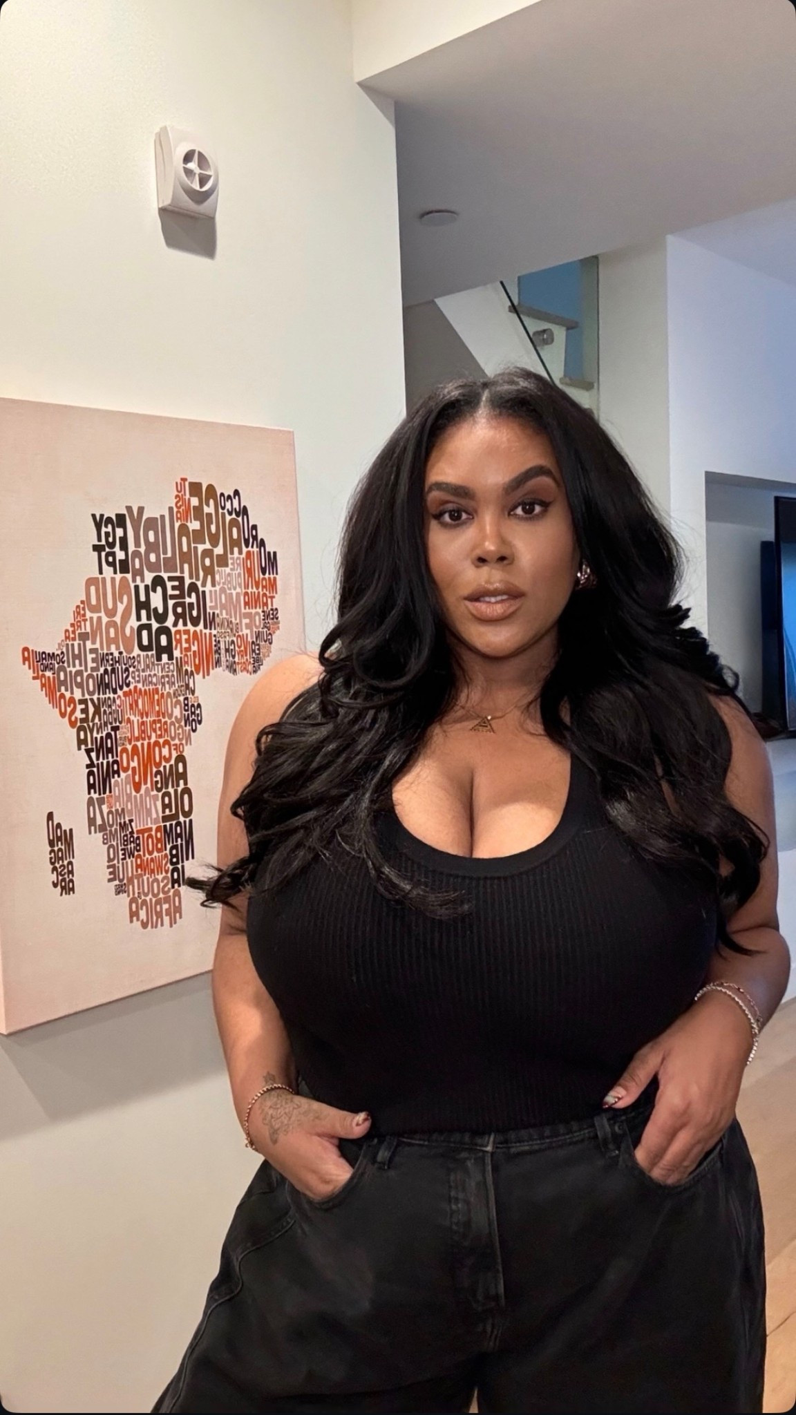 Clean & simple glam 🖤

#LTKPlusSize #LTKgrwm #LTKootd