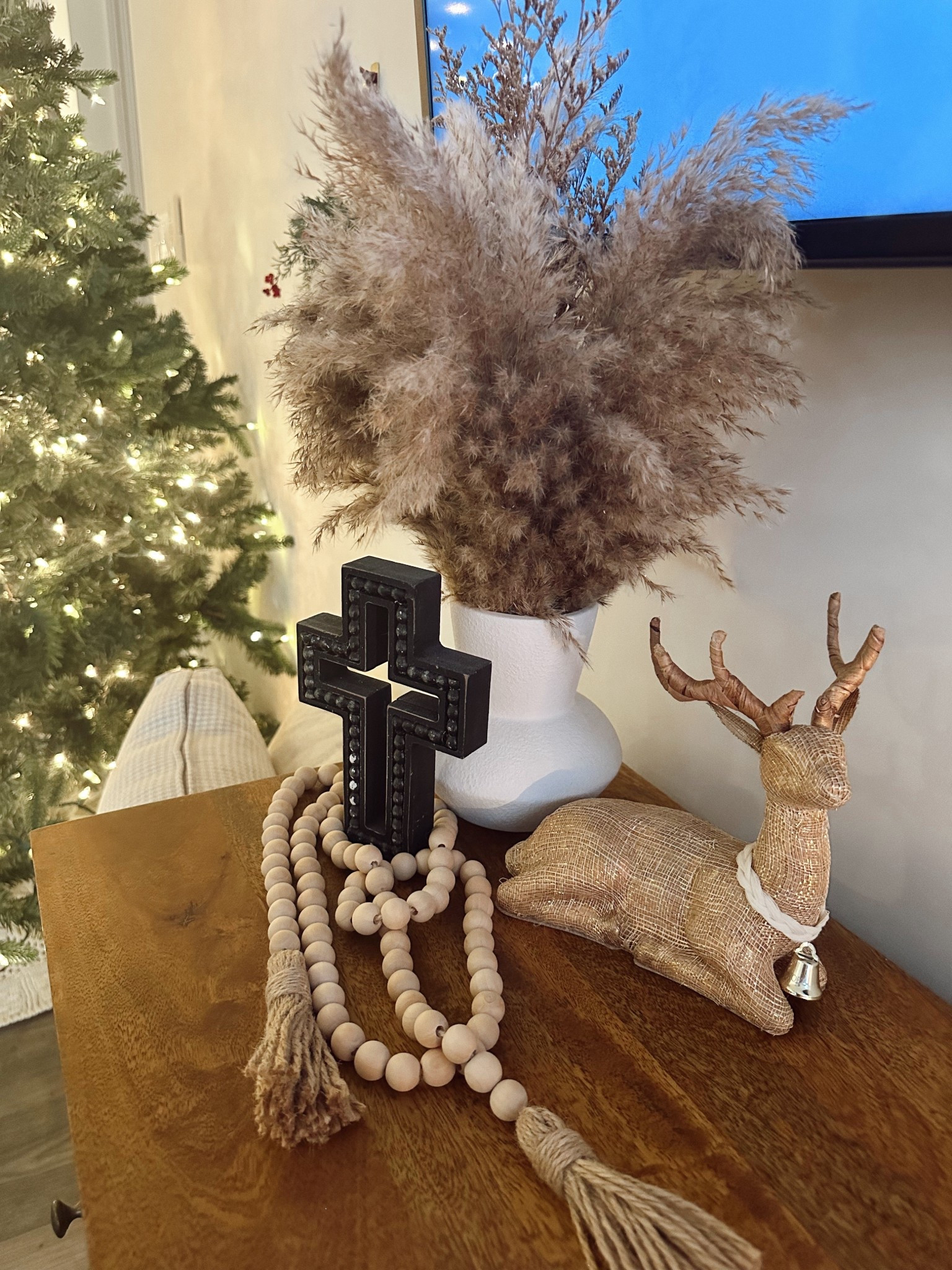 Christmas home decor I’m loving mixed with my normal home decor! 

#LTKSeasonal #LTKHome #LTKHoliday