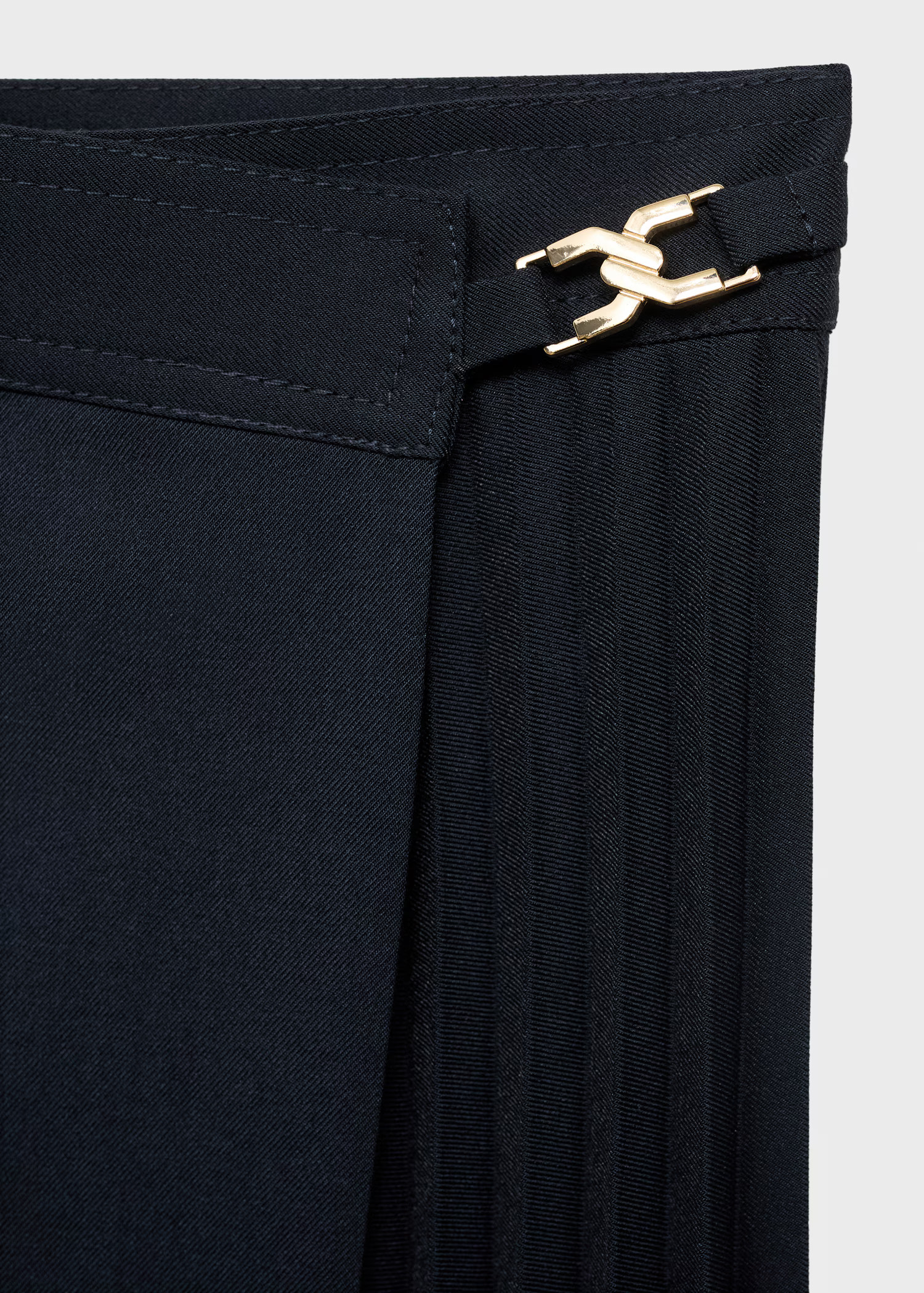 Pleated crossover skirt | Mango (US/MX/AU)