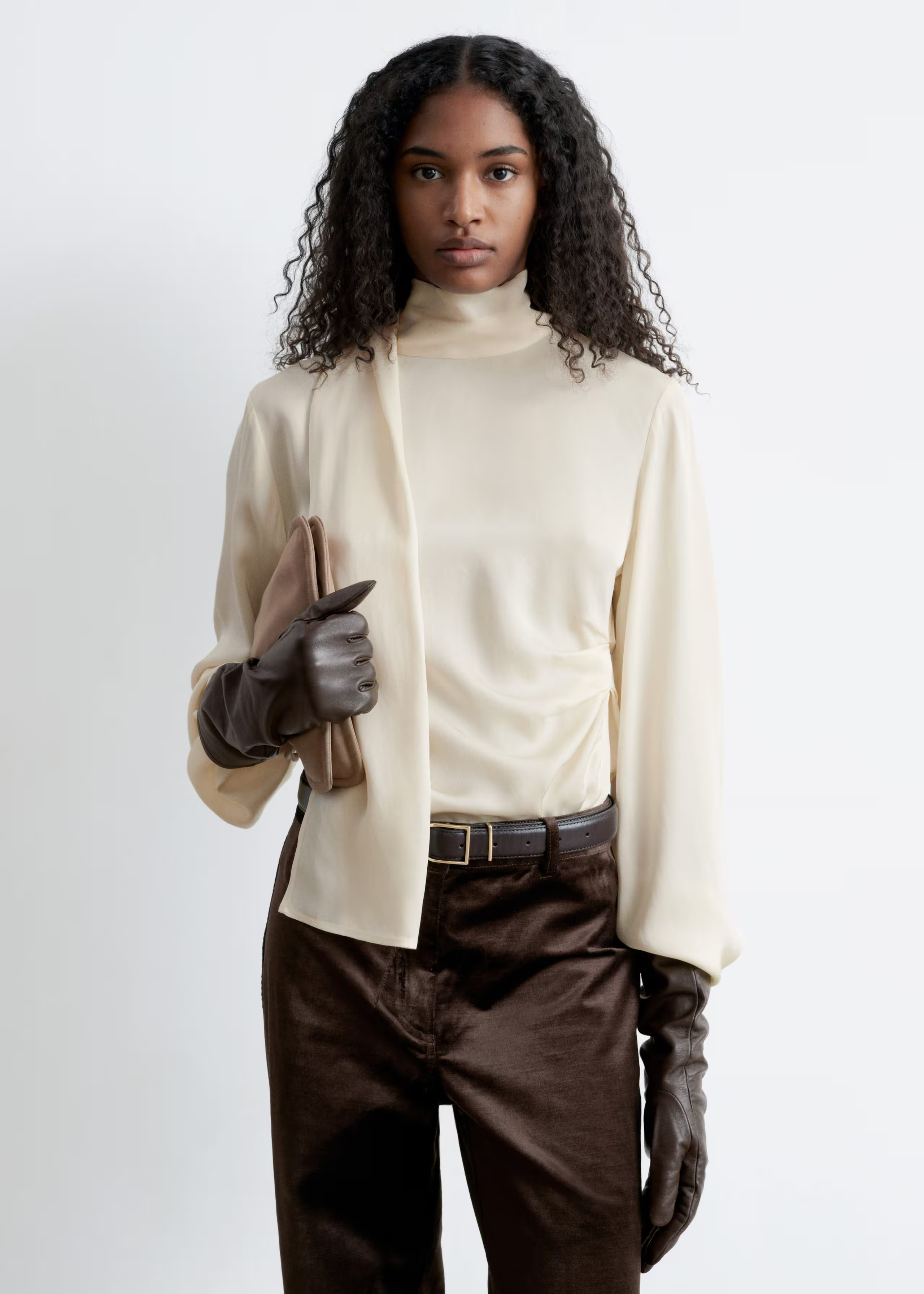 Clothing/Blouses & shirts/Blouses/Scarf-Detail Satin Blouse£ 119Beige3234bell36bell38bell40bell4... | & Other Stories UK