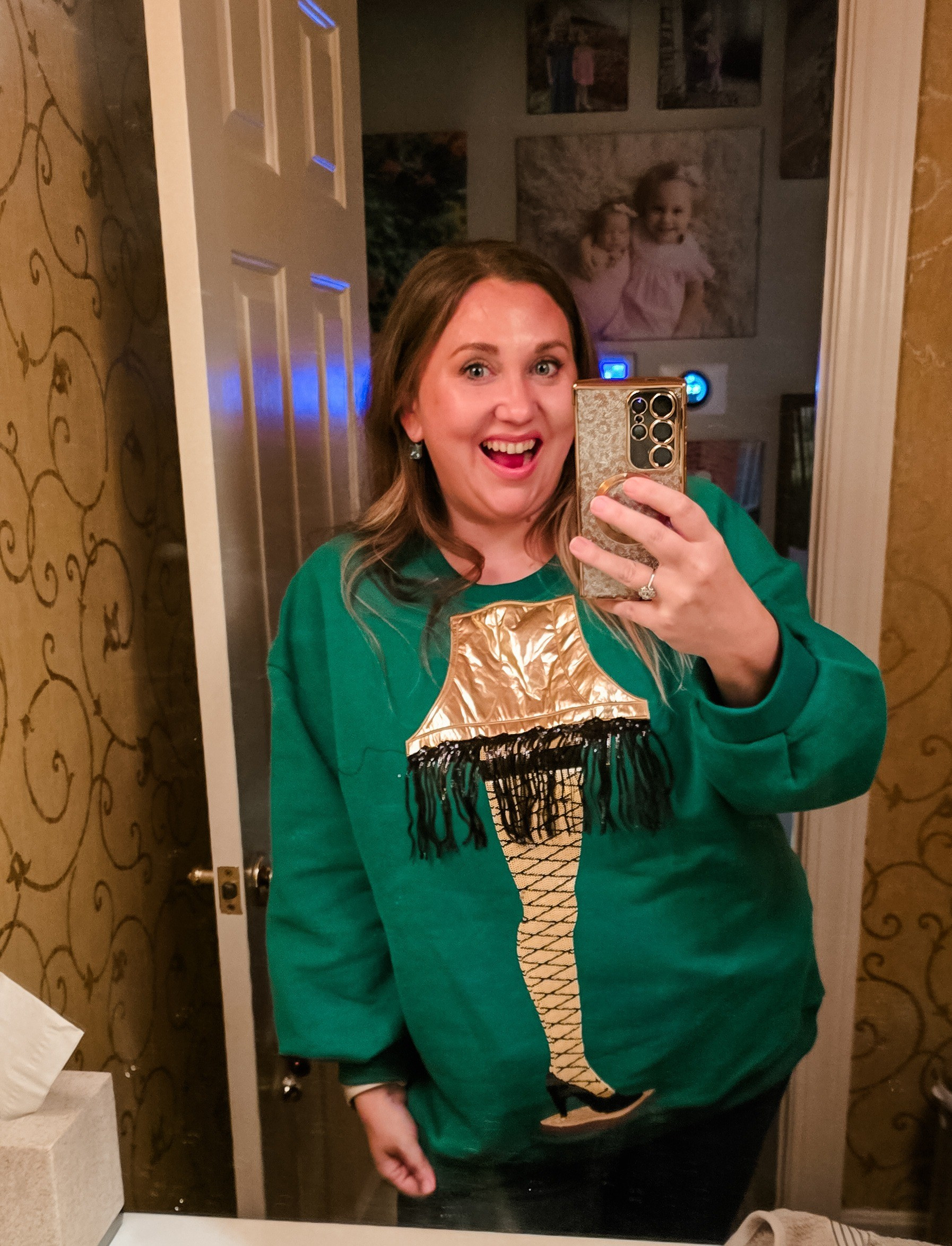 My husbands favorite Queen of Sparkles from this year 

#LTKHoliday #LTKParties #LTKPlusSize