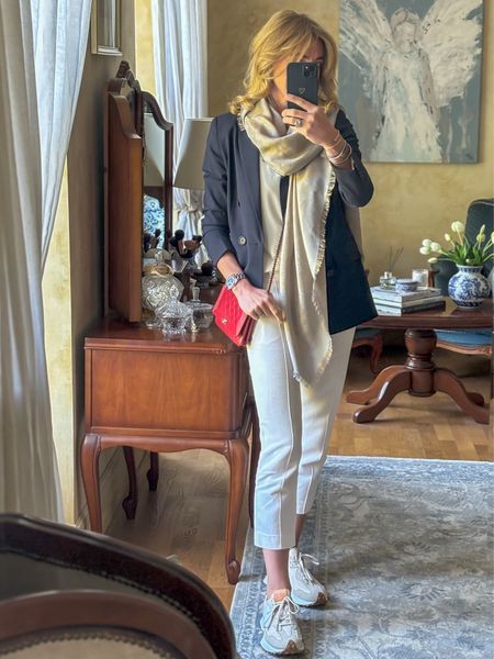When we were recently away I spotted a lady arriving for breakfast with this scarf casually worn as a wrap & paired with a simple cream crew neck jumper & jeans. It looked so chic & understated that I instantly took a photo & started a preloved online search 😂 Eventually I managed to track one down at the right price & voilà!
.
#prelovedfashion #styletips #putfitideas #whattowear #everydayfashion #mystyle #whatimwearing #springfashion #mymidlifefashion #over50 

#LTKSeasonal #LTKstyletip #LTKeurope