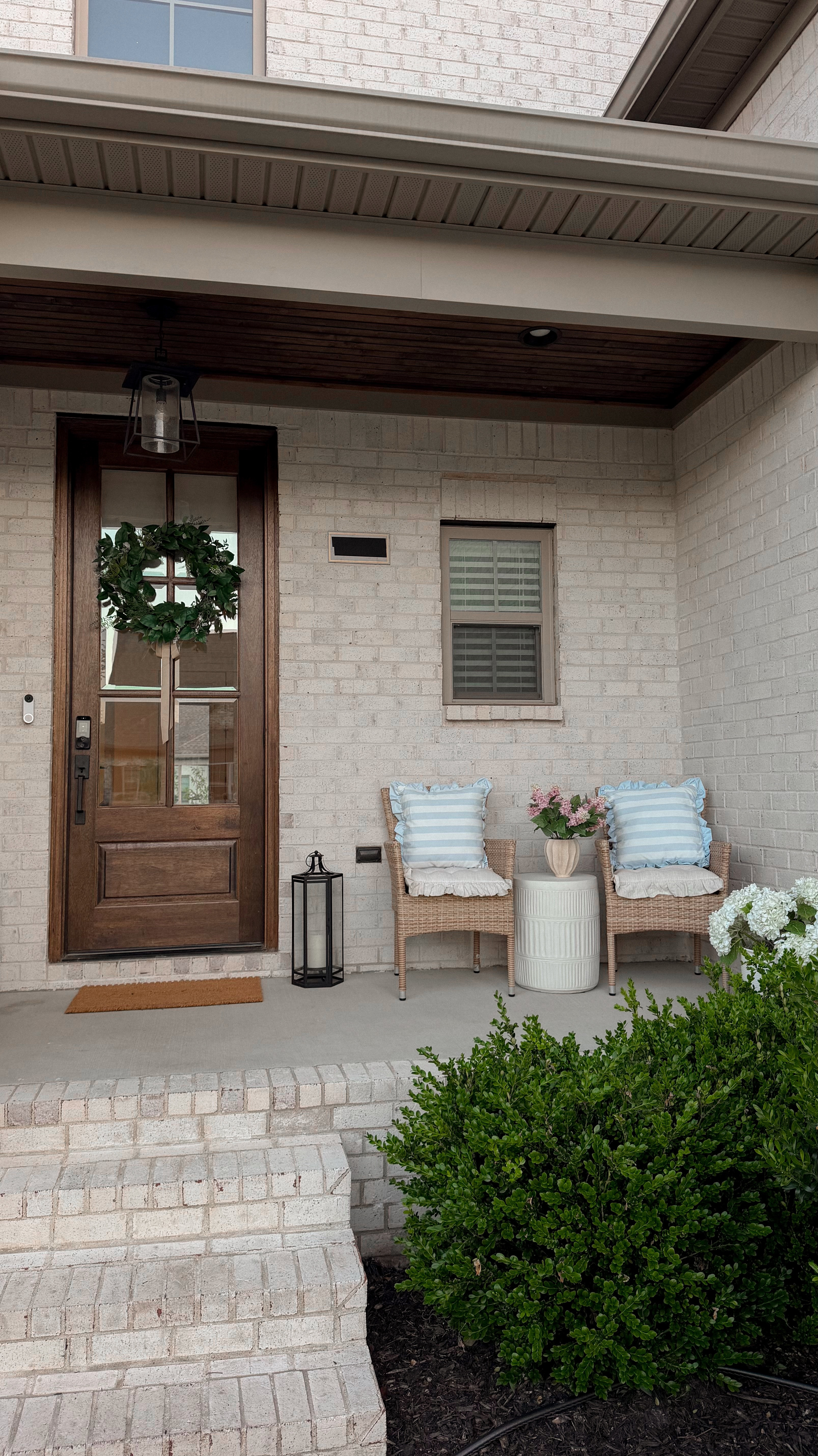 Spring front porch decor ✨

spring front porch, my Texas home collection, Walmart, spring porch decor, My Texas House, front porch decor ideas, spring home decor, outdoor porch styling, porch decorating ideas, spring outdoor decor, front porch styling, seasonal home decor, porch refresh ideas

#LTKHome #LTKSeasonal #LTKdayinmylife