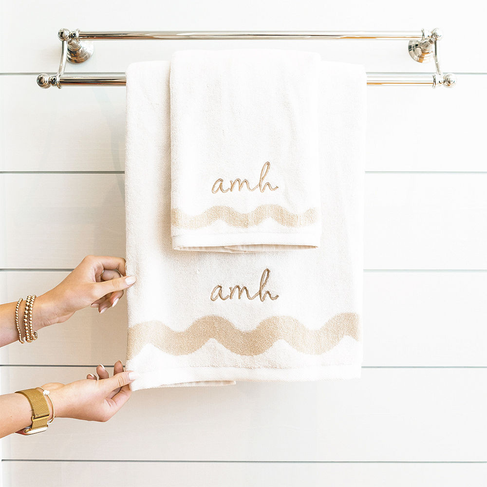 Monogrammed Bath Towel Set | Marleylilly