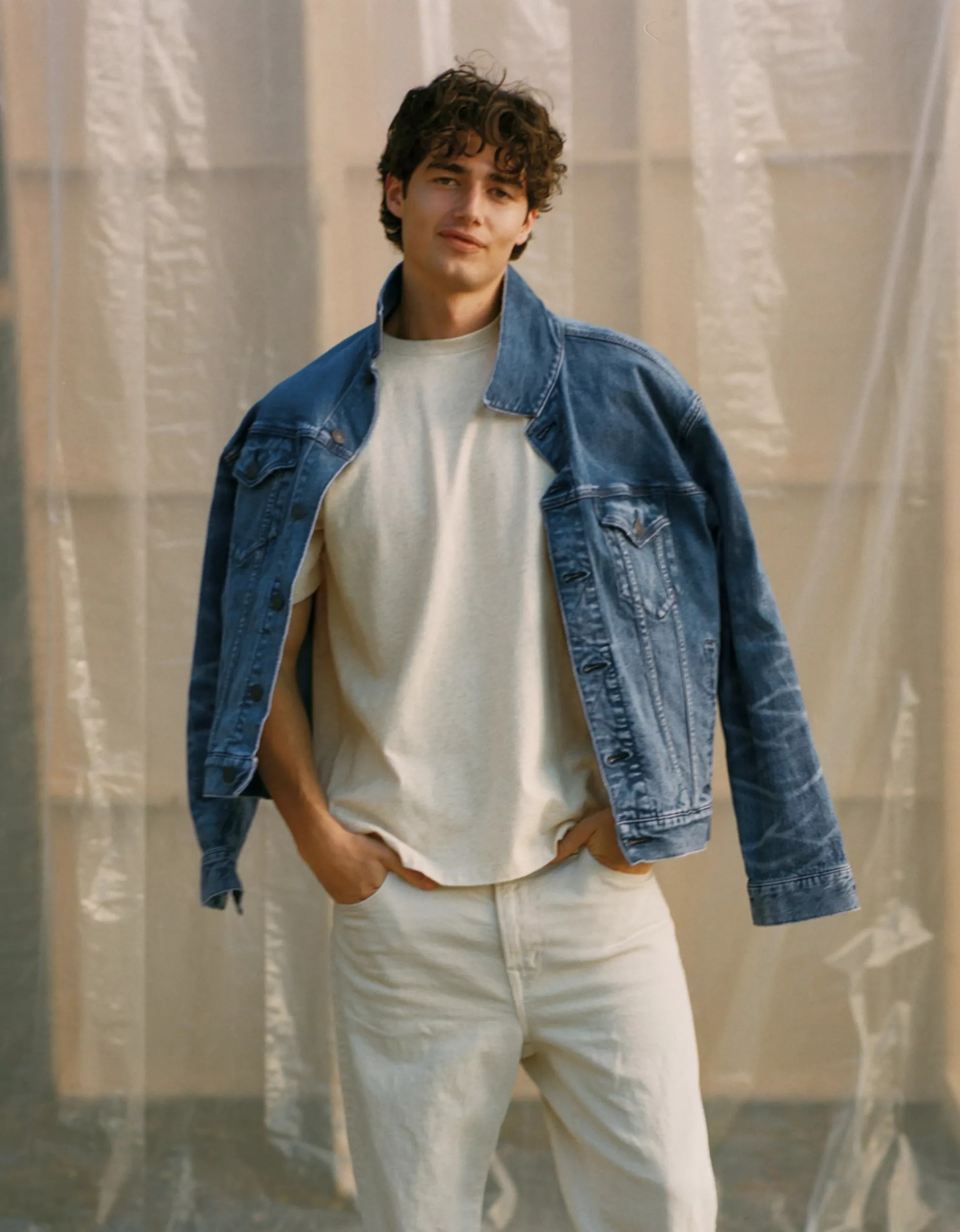 Extra 30% off* your first purchase when you open & use a Real Rewards credit card! | American Eagle Outfitters (US & CA)