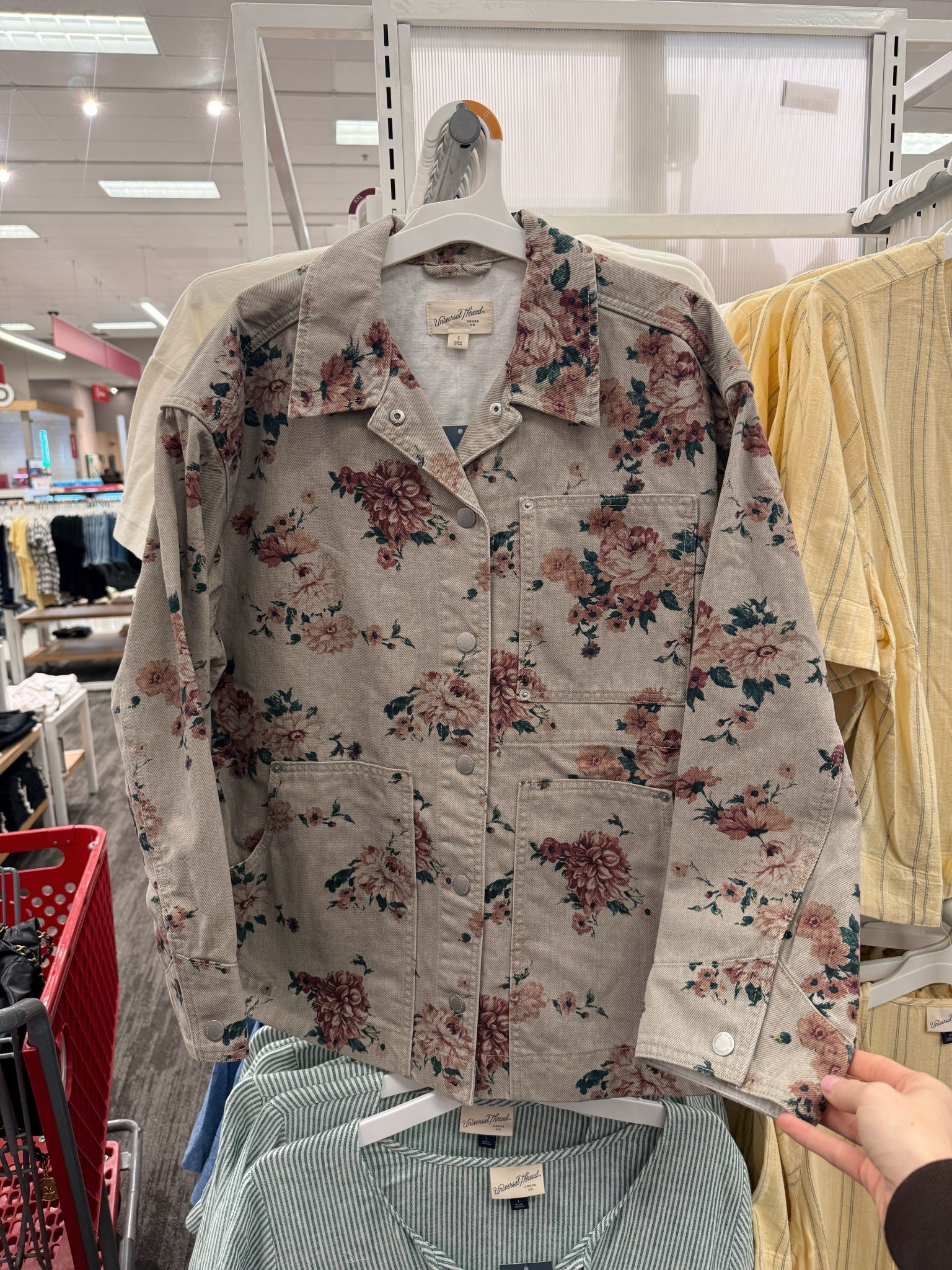 Universal Thread floral jacket 

#LTKgrwm #LTKootd #LTKSeasonal