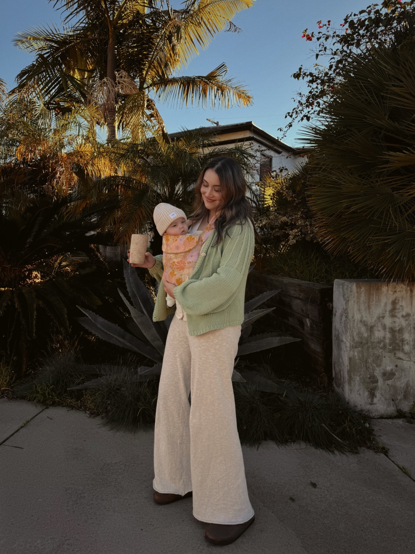 showing her the neighborhood plants + fuzzy friends!

baby carrier, baby wearing, maternity style 

#LTKmomlife #LTKBaby #LTKTall