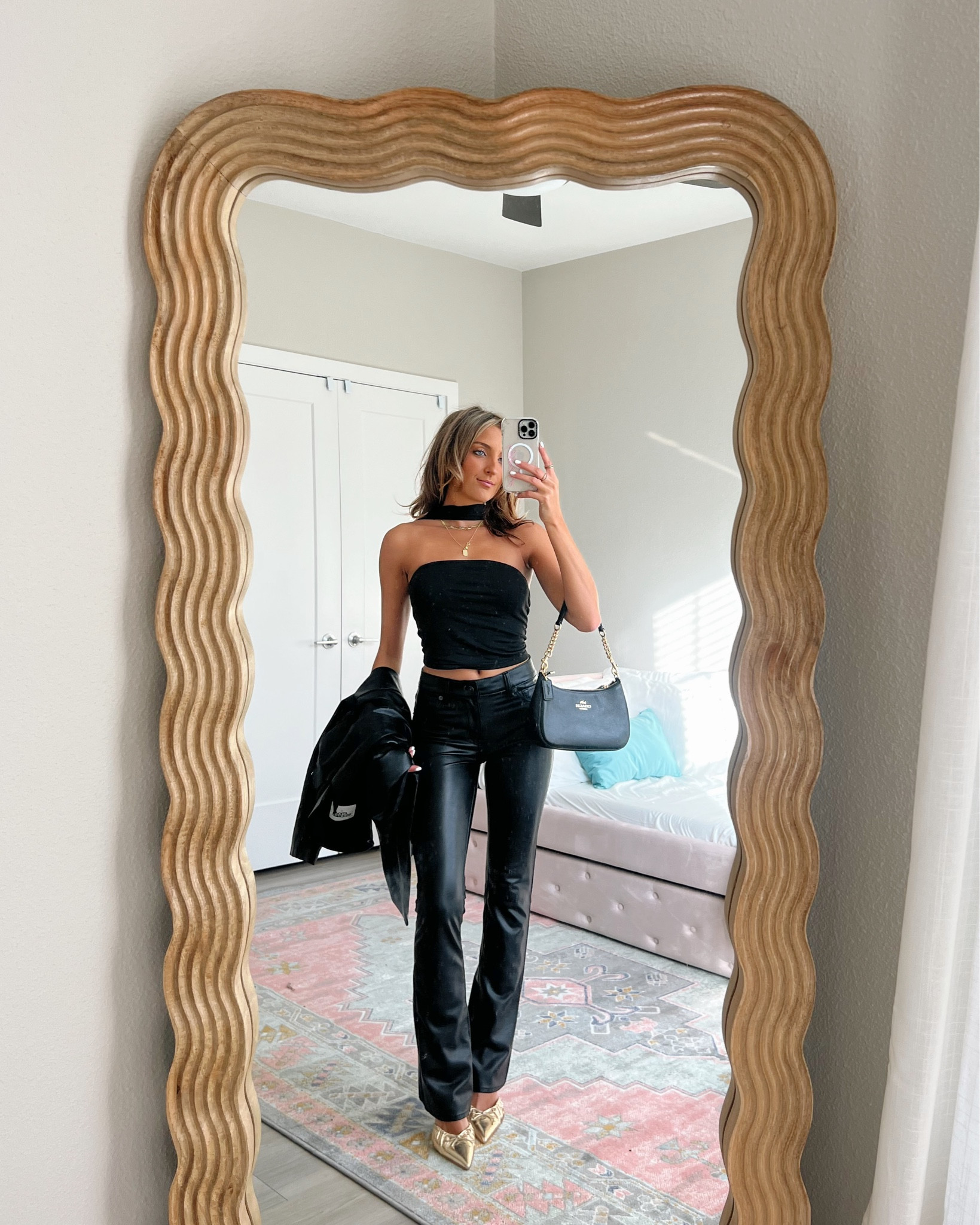 winter going out outfit / winter date night outfit 💗 the perfect top (under $20) + leather pants for dinner and drinks 