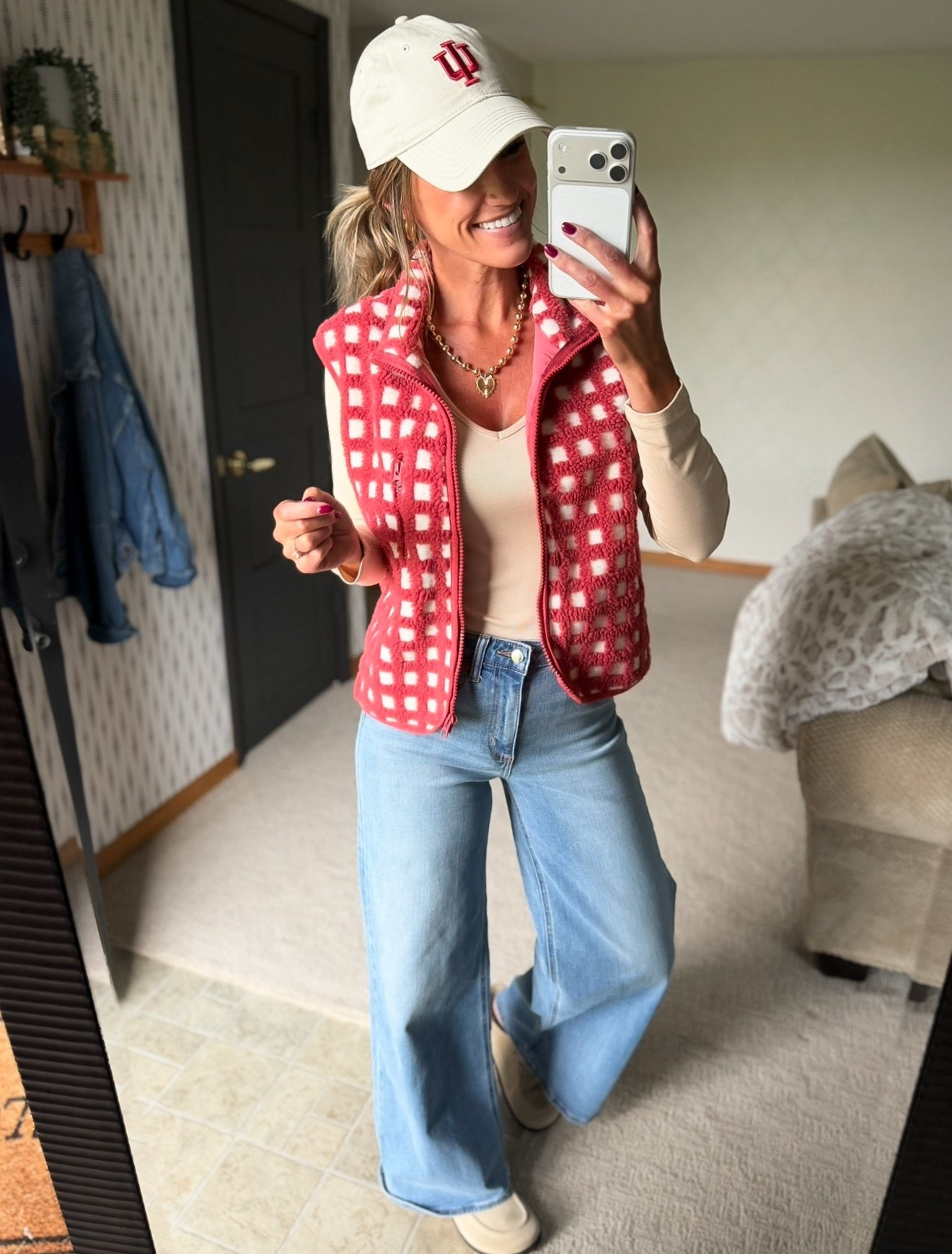 Casual team spirit look 🏈 ⚽️ 🏀 
Vest/ medium
Jeans/ 8 regular

#LTKSeasonal #LTKOver40