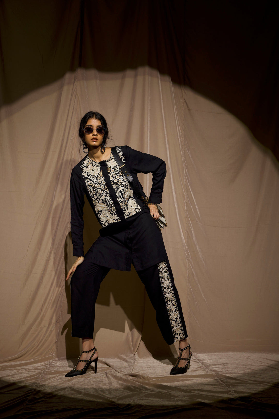 Embroidered Bib Shirt | THE LNK