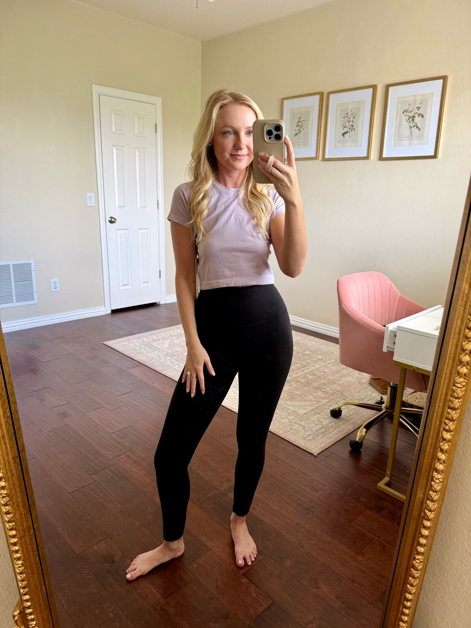 This lavender in the swiftly tech crop is so pretty! I sized up to a 6 for a looser fit