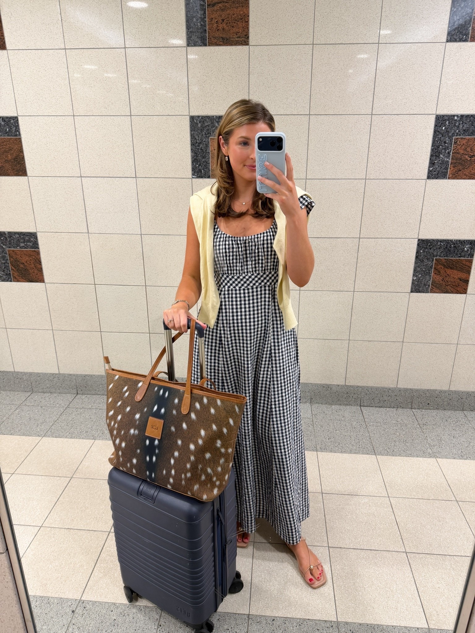 Travel outfit! Wearing a S in dress