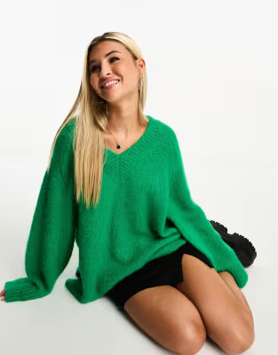 ASOS DESIGN chunky oversized v neck jumper in brushed yarn in green | ASOS (Global)