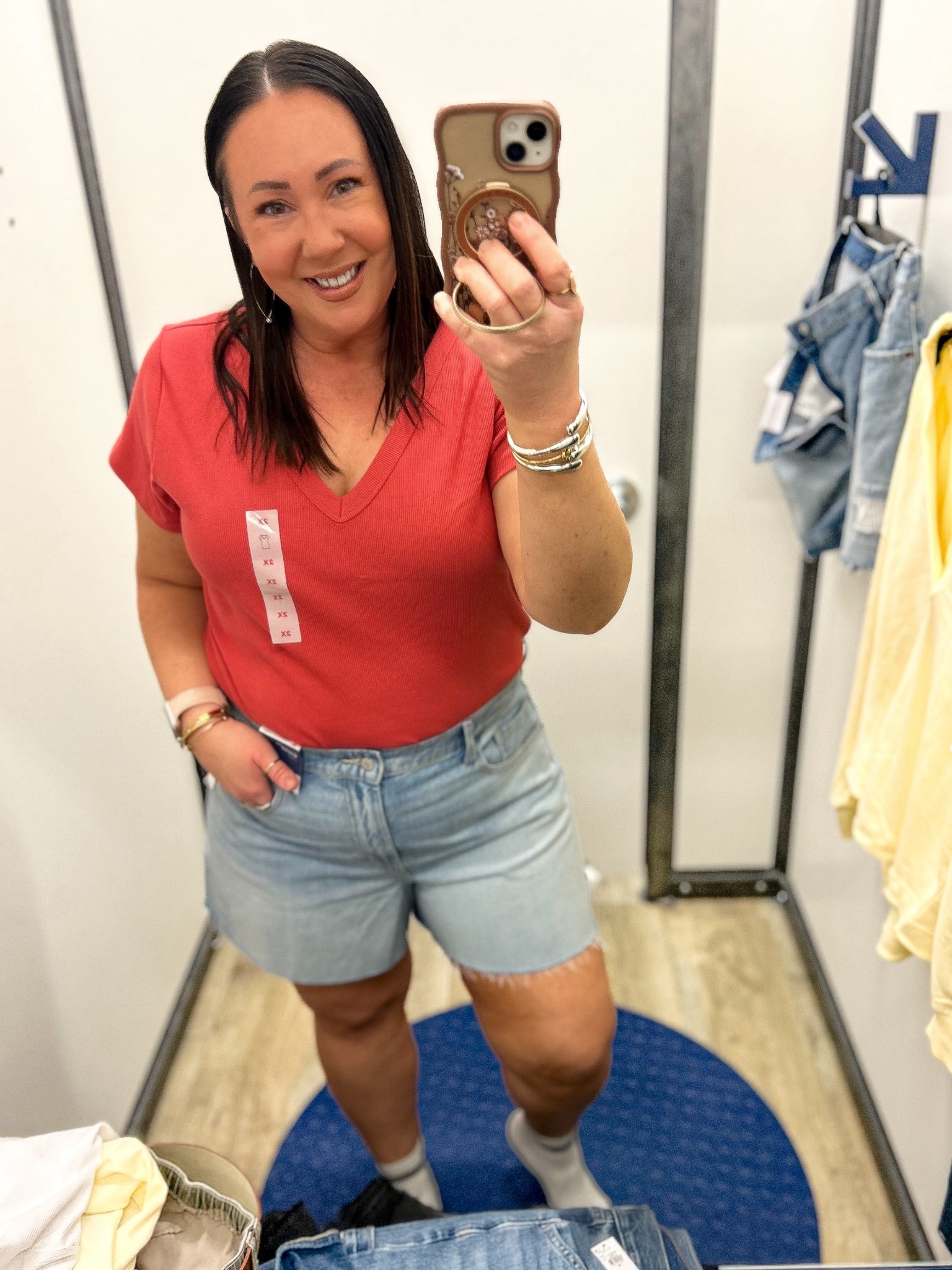 Old Navy new arrivals! XXL snug ribbed v neck tee. Crewneck styles available too. Size 16 5 inch denim shorts. Love this lighter wash! 

#LTKPlusSize #LTKMidsize #LTKOver40