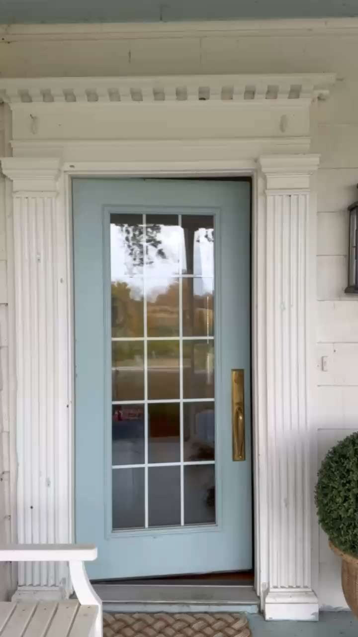 Getting my garland up before Thanksgiving for a cozy holiday fall look! Later this month I will add twinkle lights and Christmas ribbon but for now keeping it fall coded! Outfit details linked below as well!  

 

#LTKHoliday